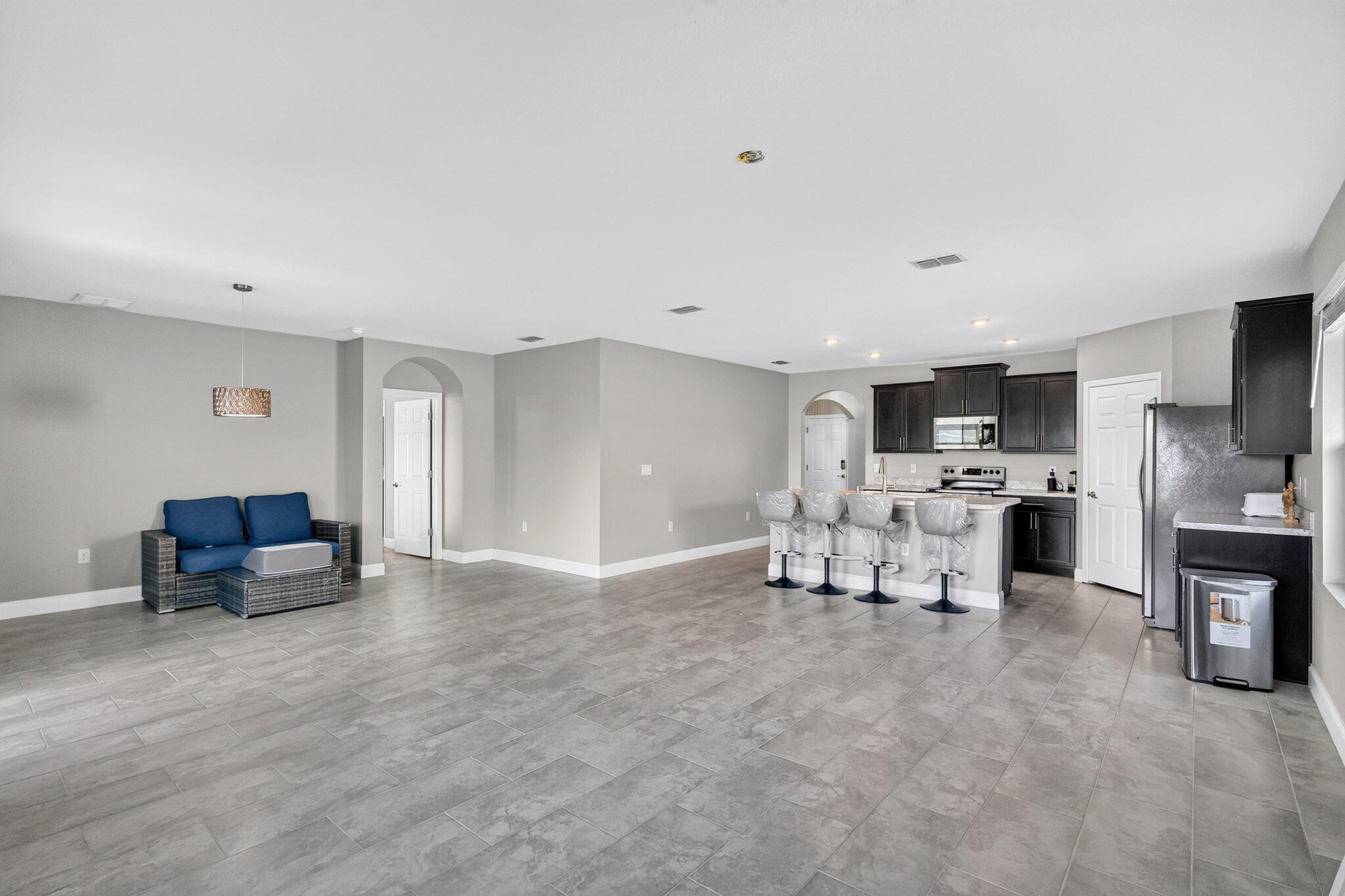 8649 Cobblestone Drive Property Photo 7