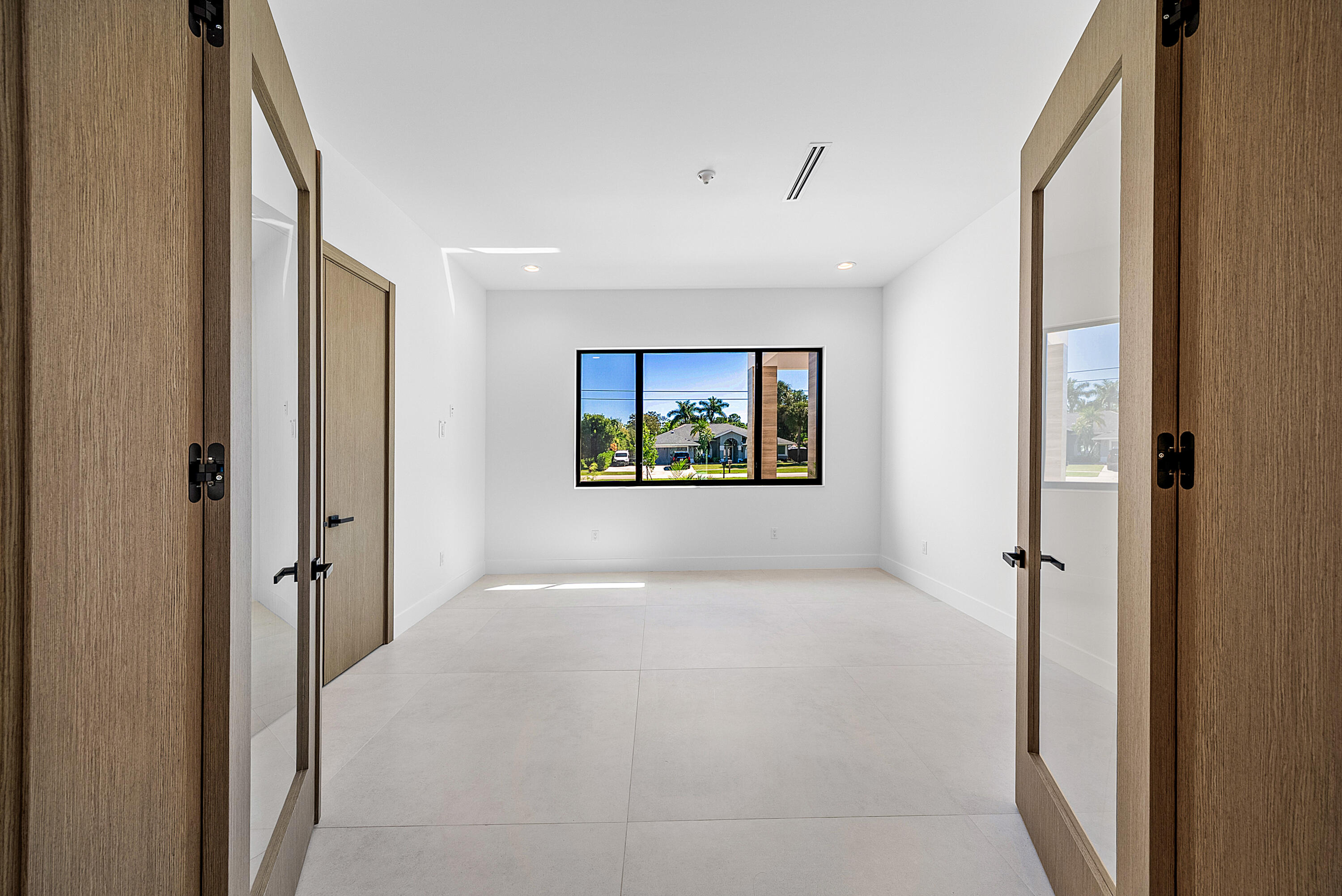 14817 Paddock Drive Property Photo 17