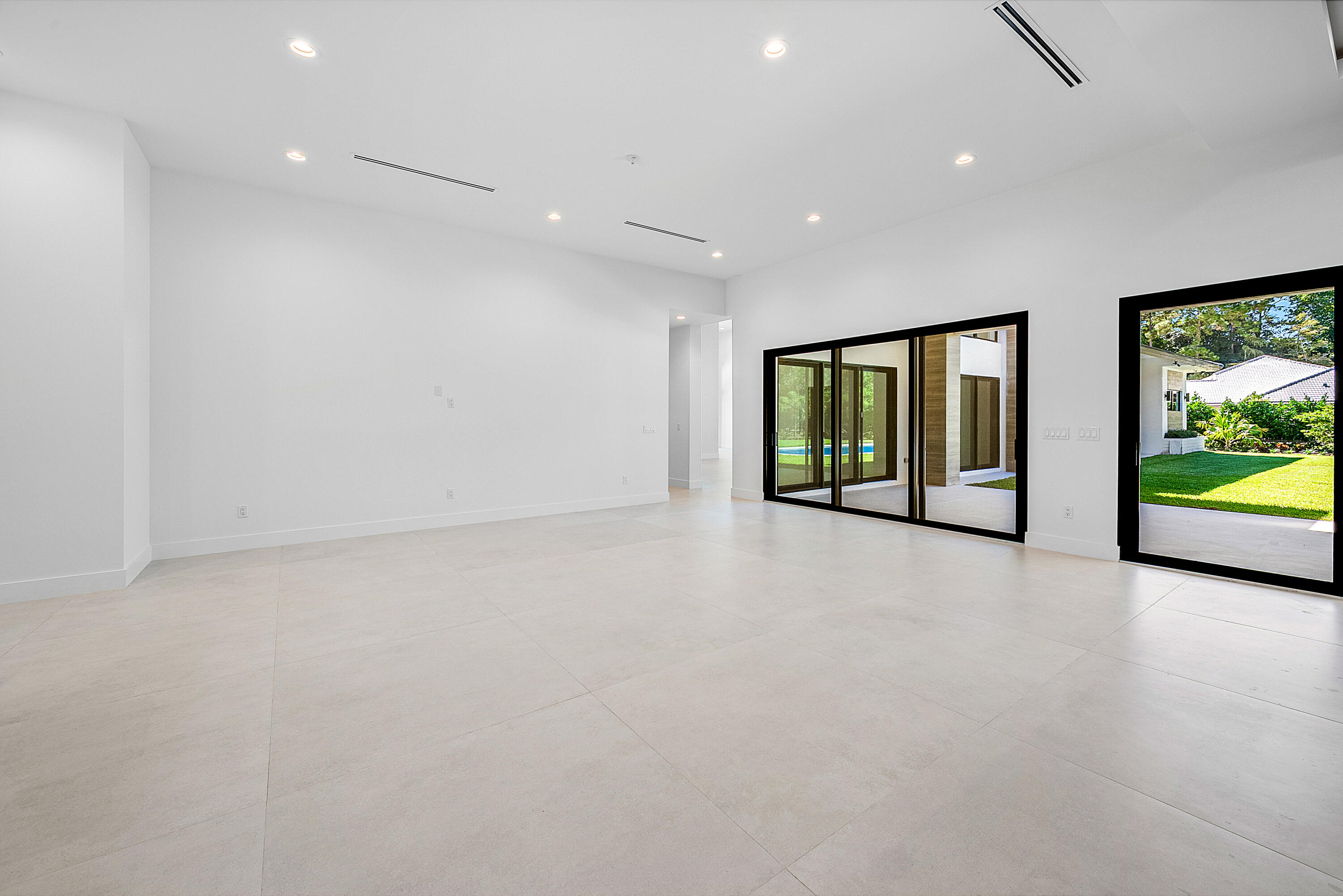 14817 Paddock Drive Property Photo 28