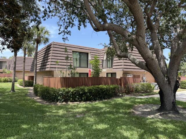 1604 16th Court Property Photo 1