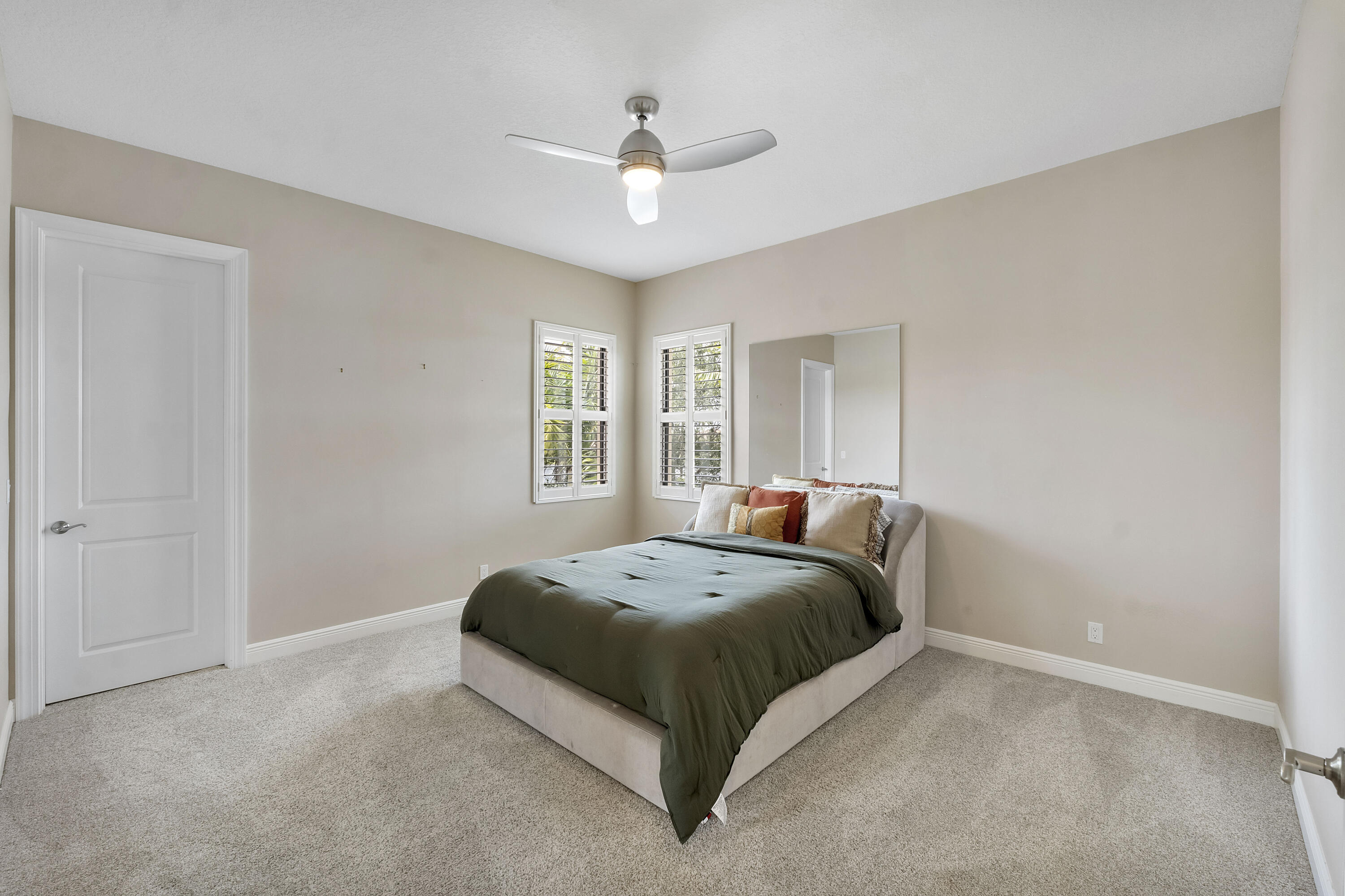 11525 Nw 81st Place Property Photo 29