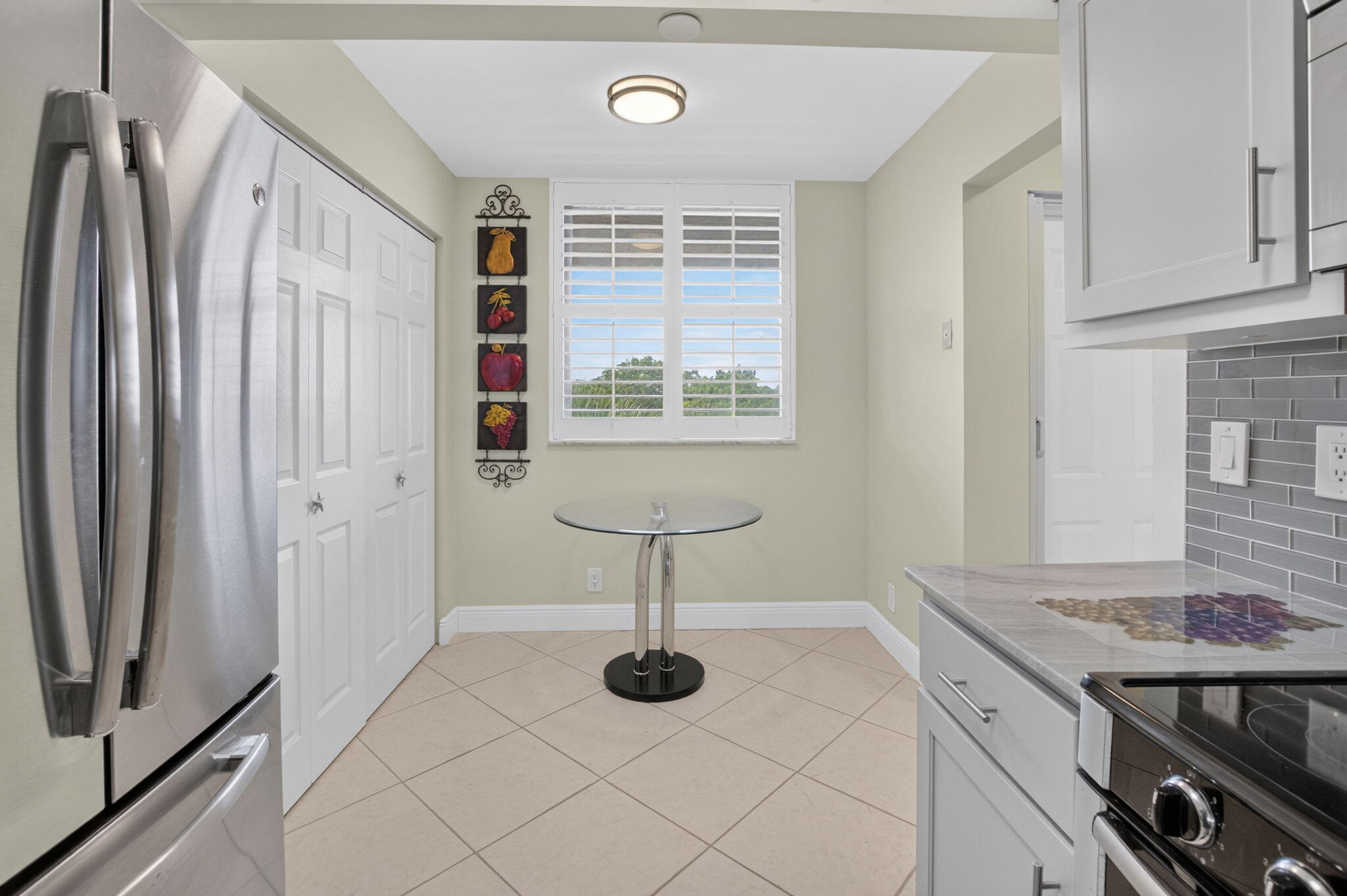 2070 Homewood Boulevard 5050 Property Photo 8