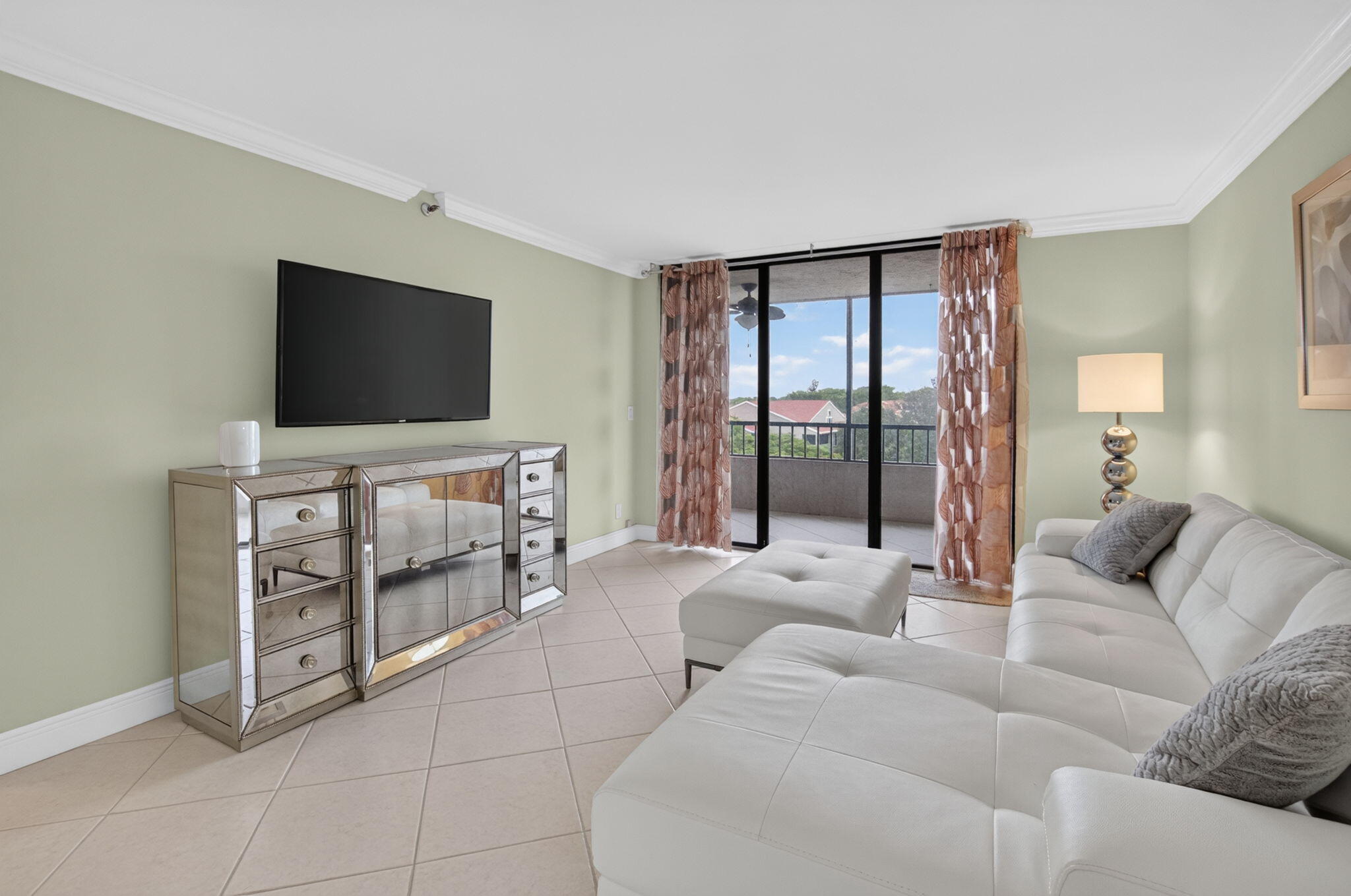 2070 Homewood Boulevard 5050 Property Photo 11