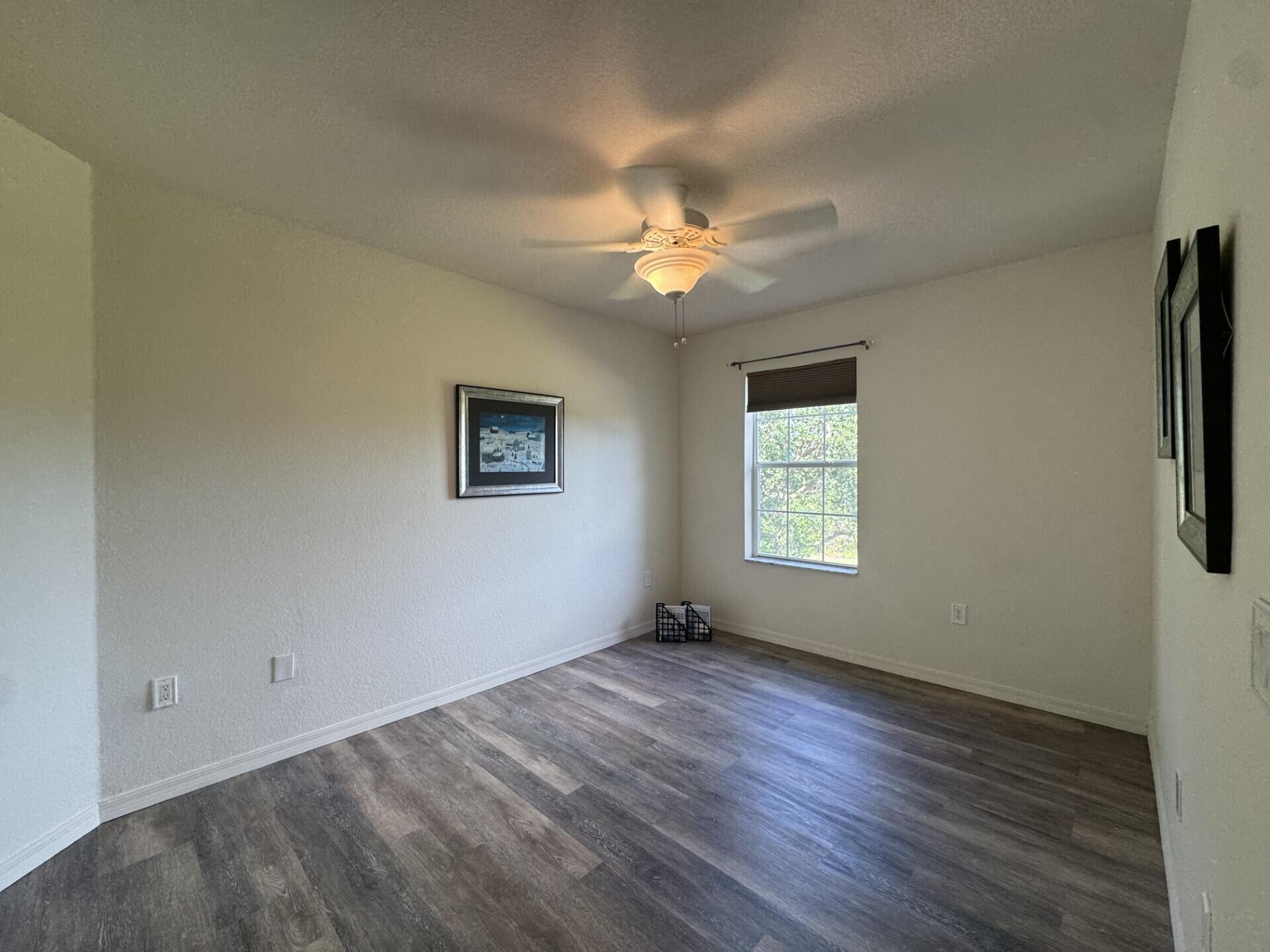 122 Sw Peacock Boulevard 12-202 Property Photo 11