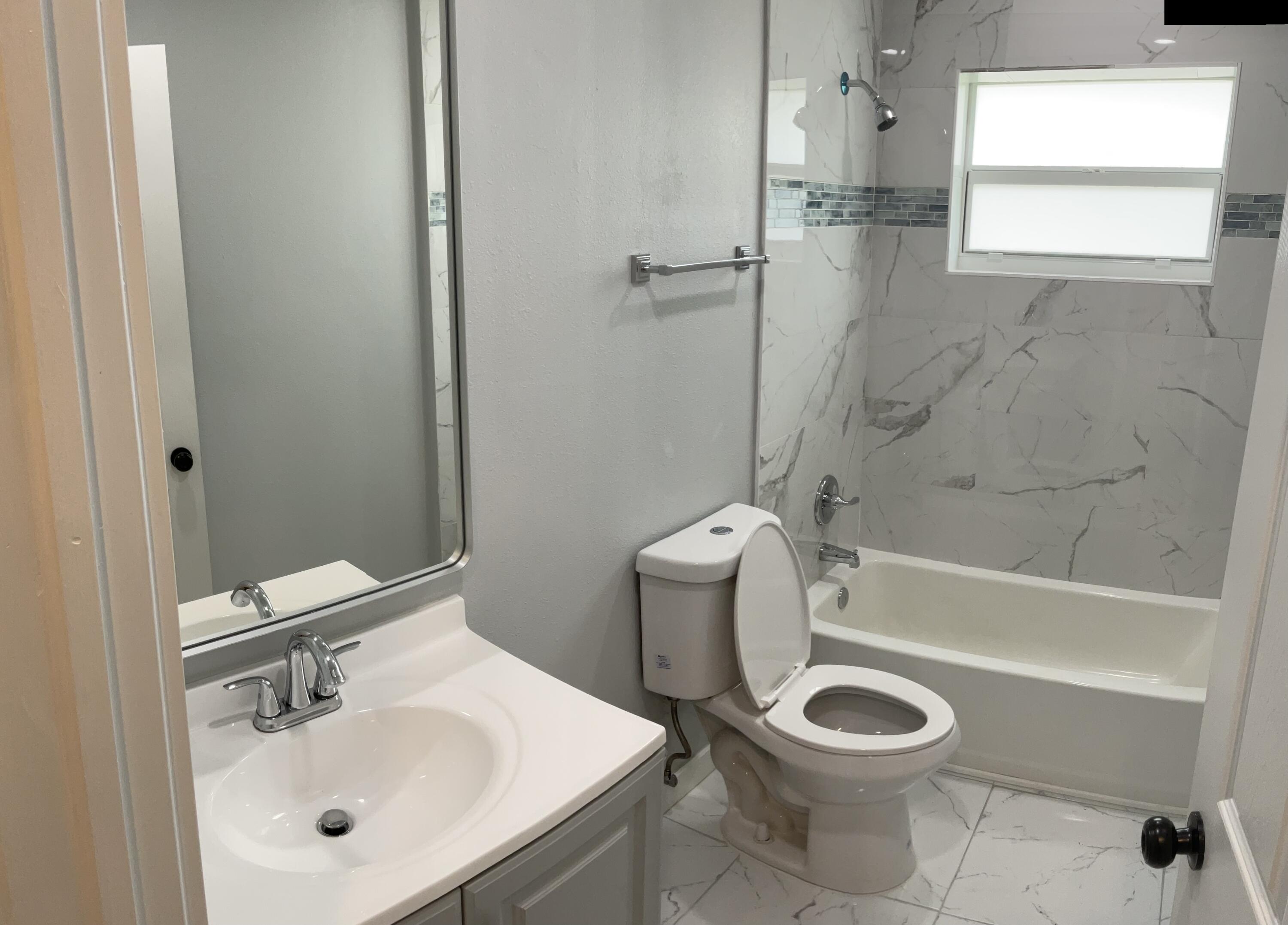 300 Se 15th Avenue Property Photo 6