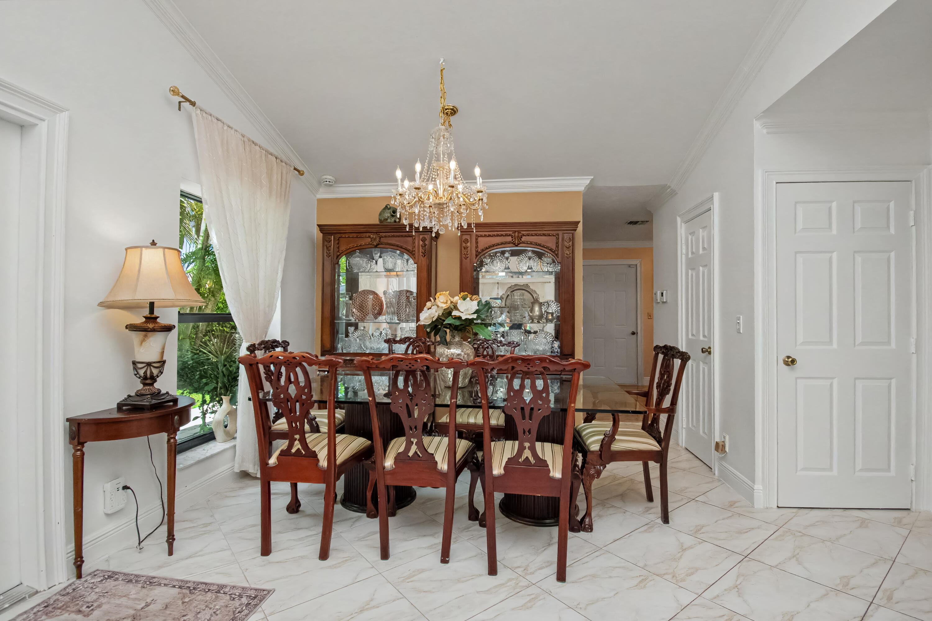 9708 Erica Court Property Photo 18