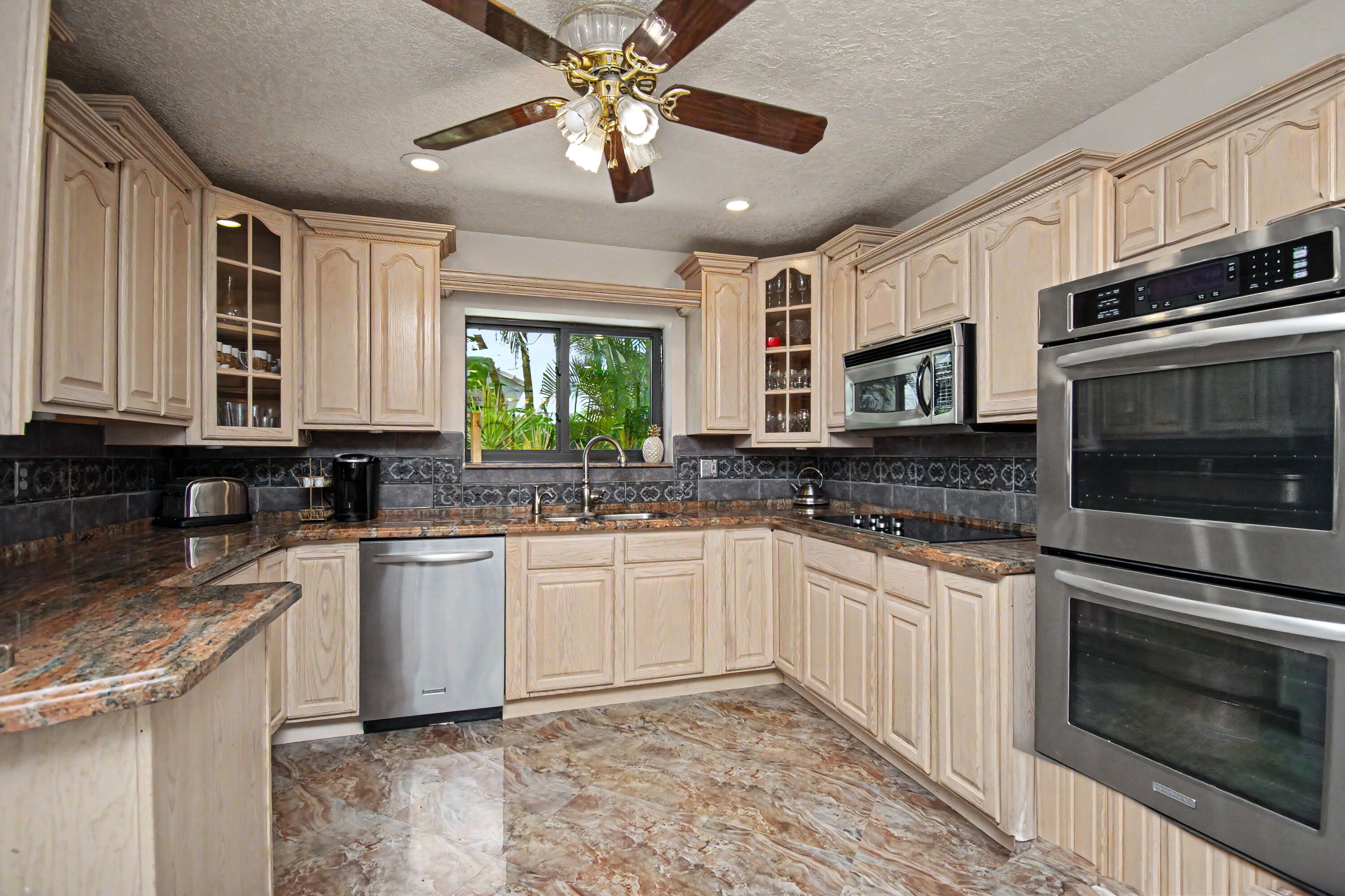9708 Erica Court Property Photo 25