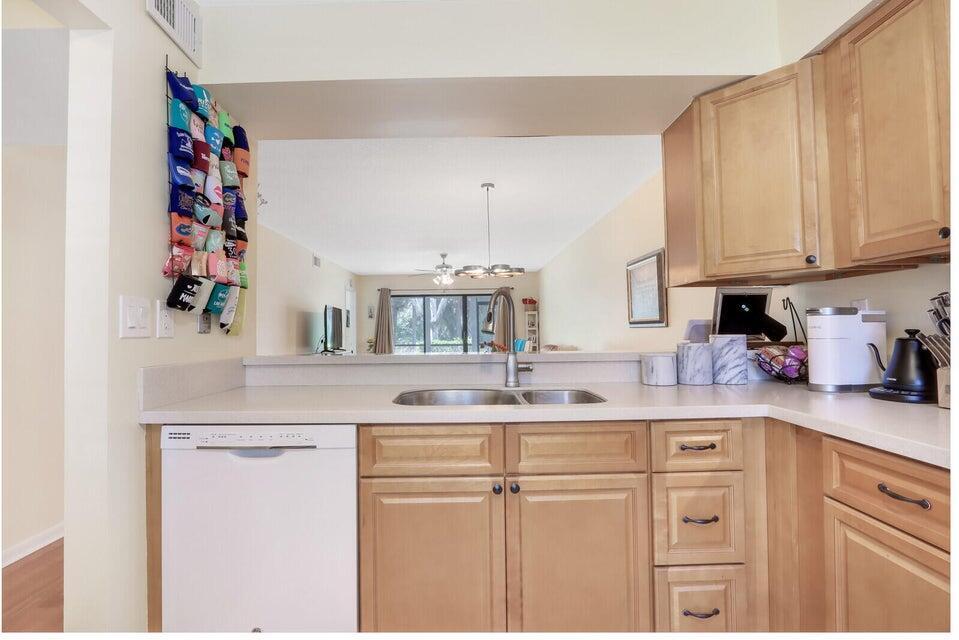 1601 Sabal Ridge Circle C Property Photo 3
