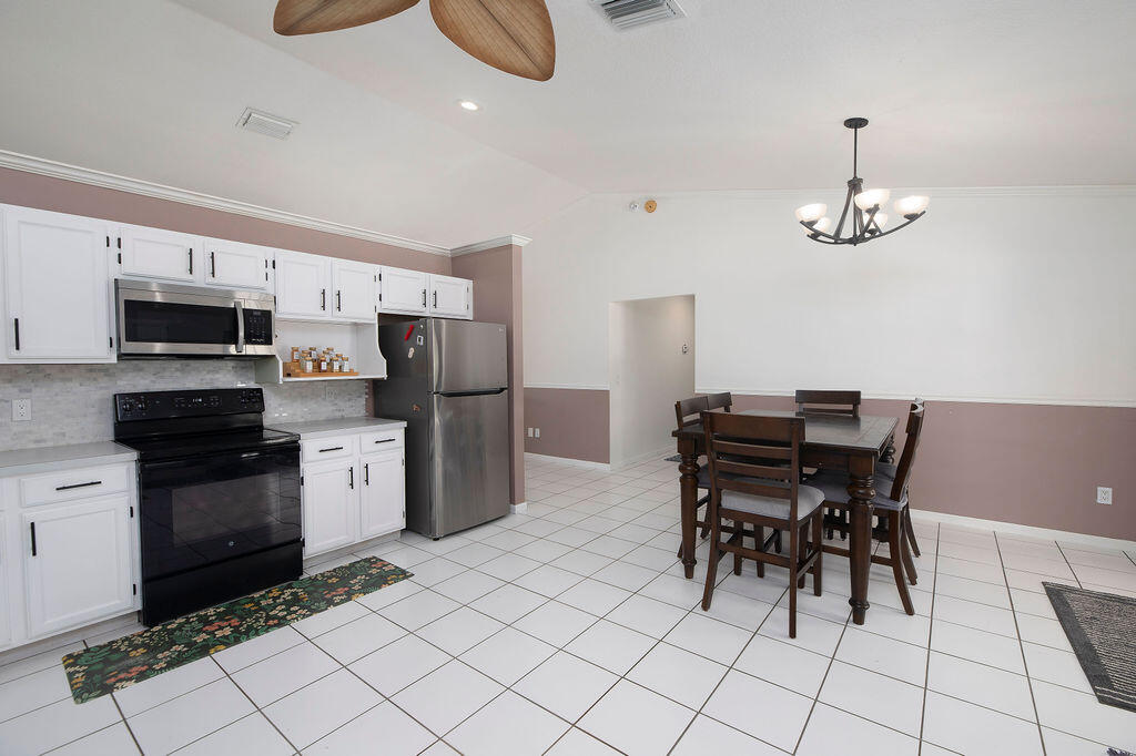 14502 69th Street N Property Photo 5