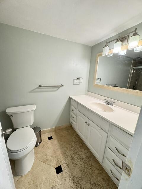 2400 Ne 33rd Avenue 208 Property Photo 8