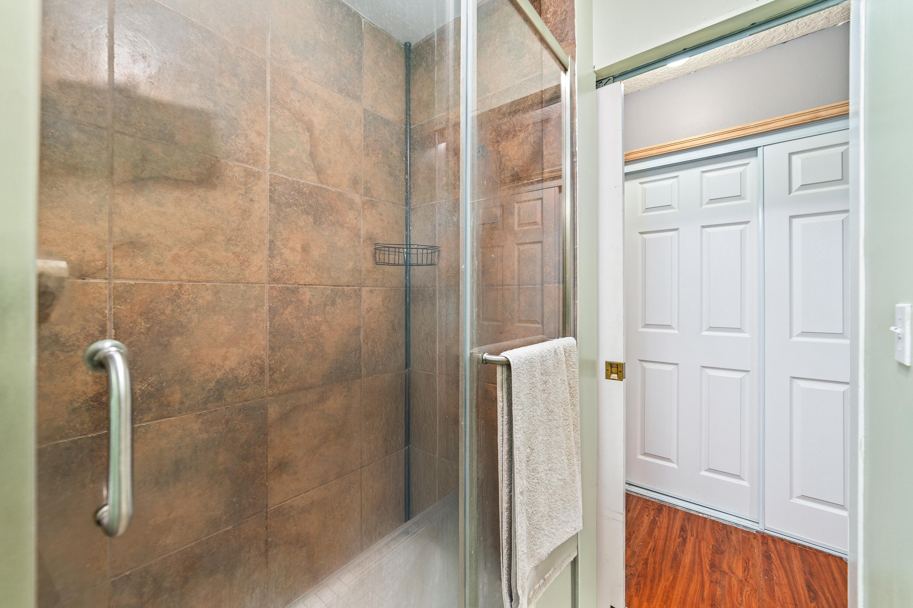 542 Saunders Street Property Photo 14
