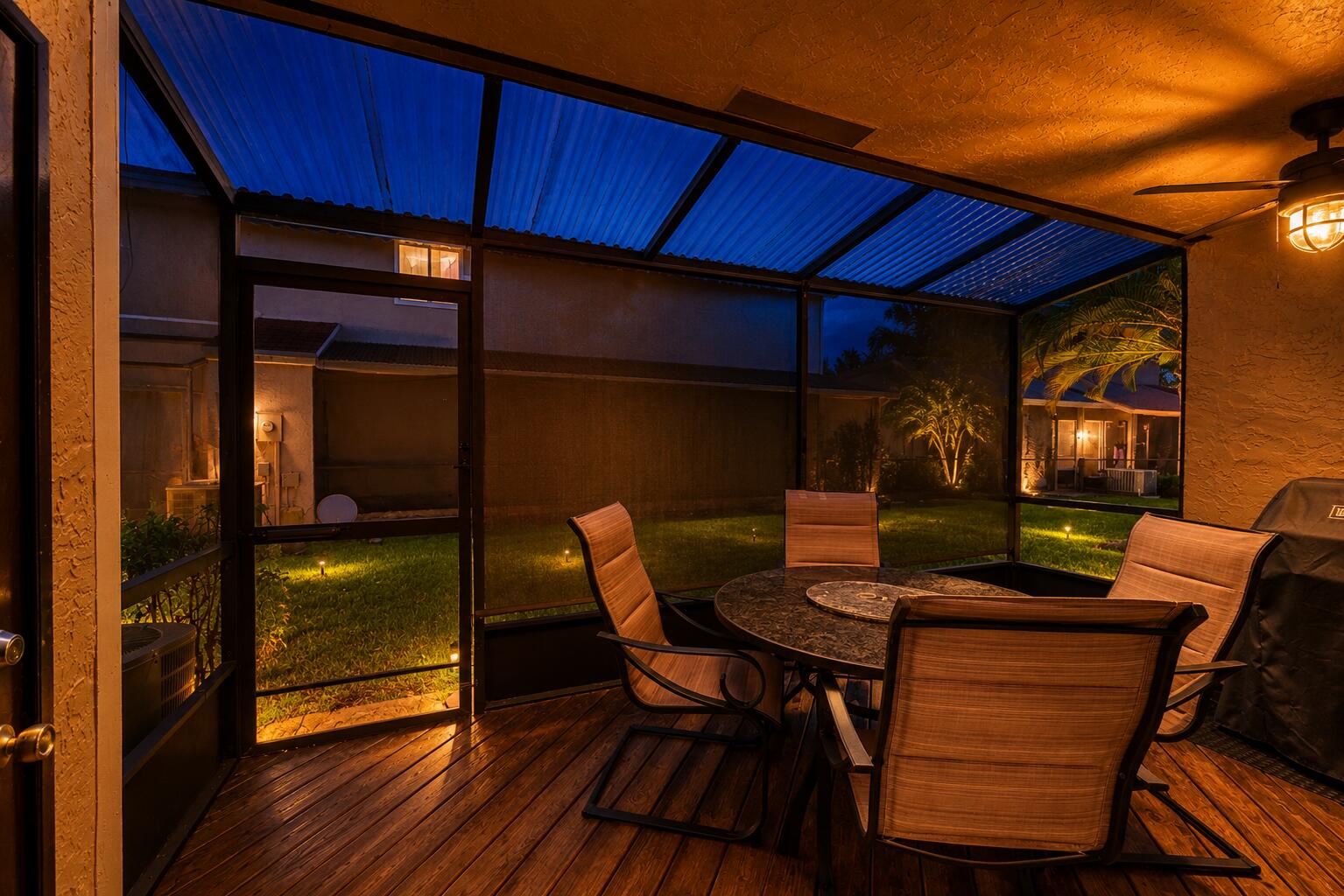 1227 Sussex Drive Property Photo 4