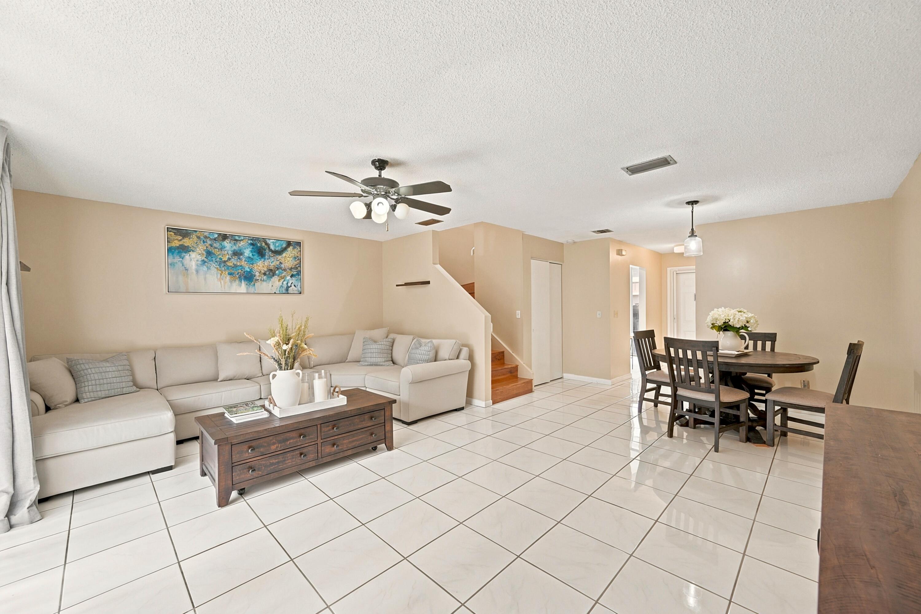 1227 Sussex Drive Property Photo 11