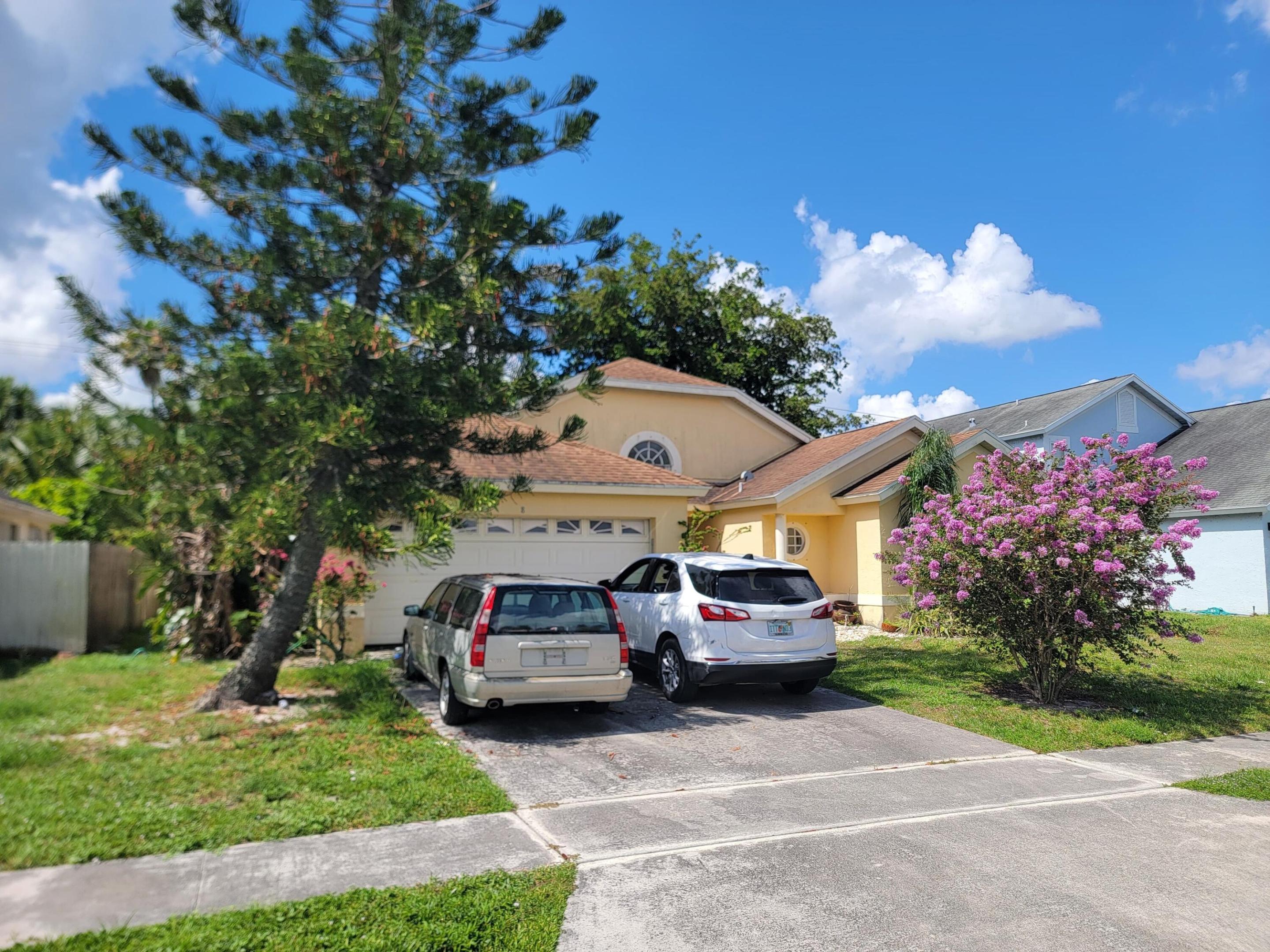 8 Meadows Park Lane Property Photo 1