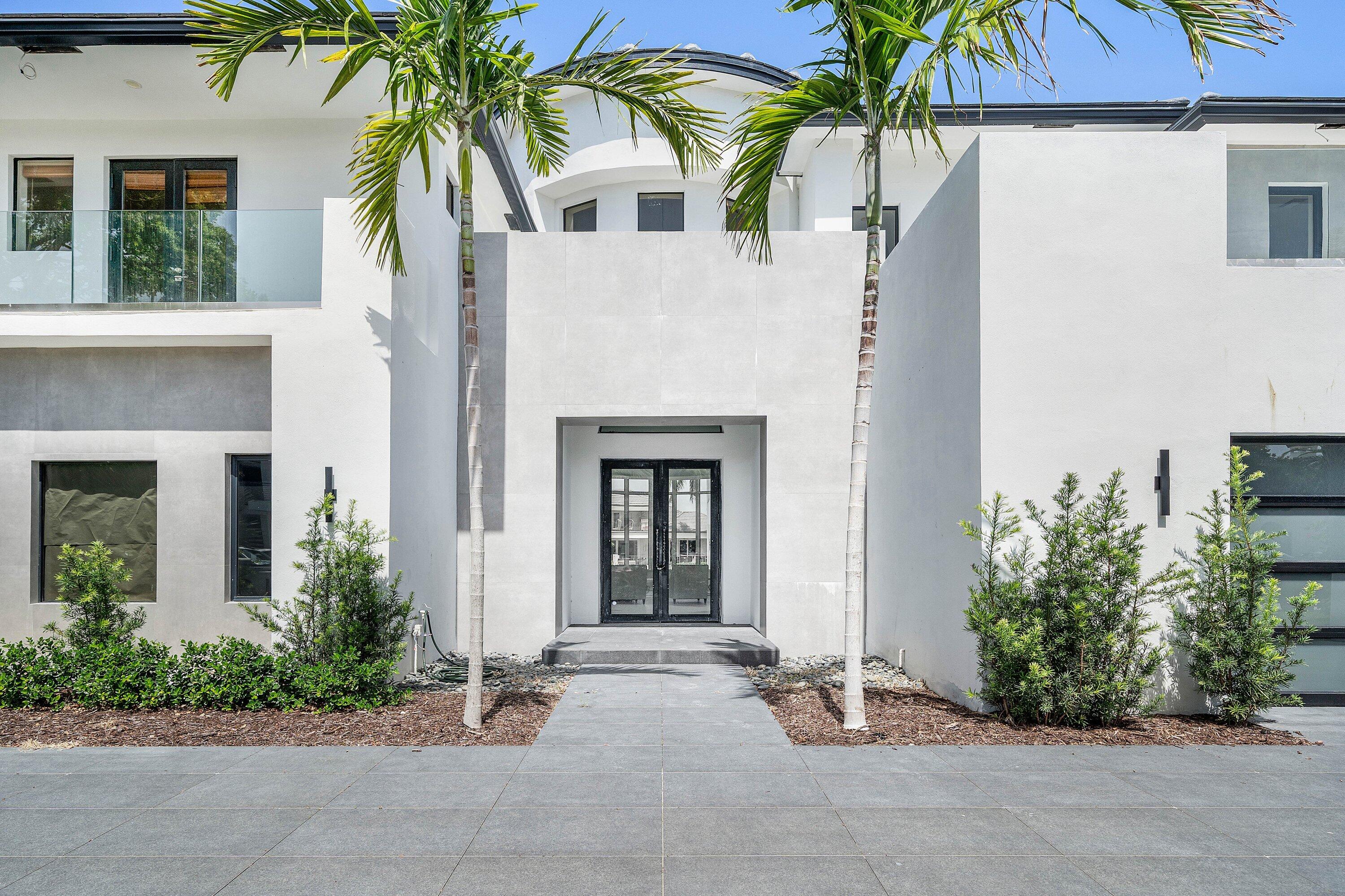 419 E Coconut Palm Road Property Photo 24