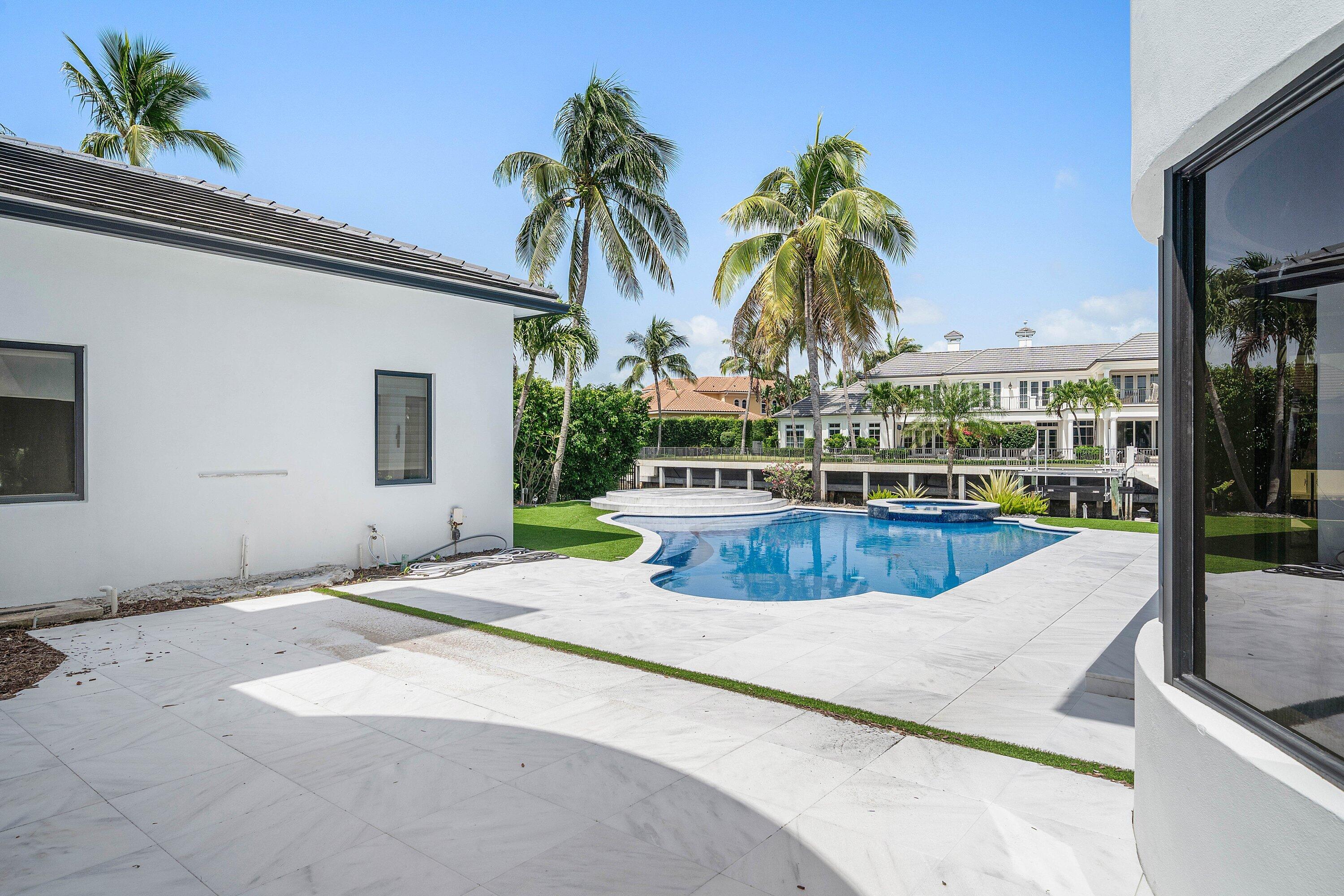 419 E Coconut Palm Road Property Photo 74