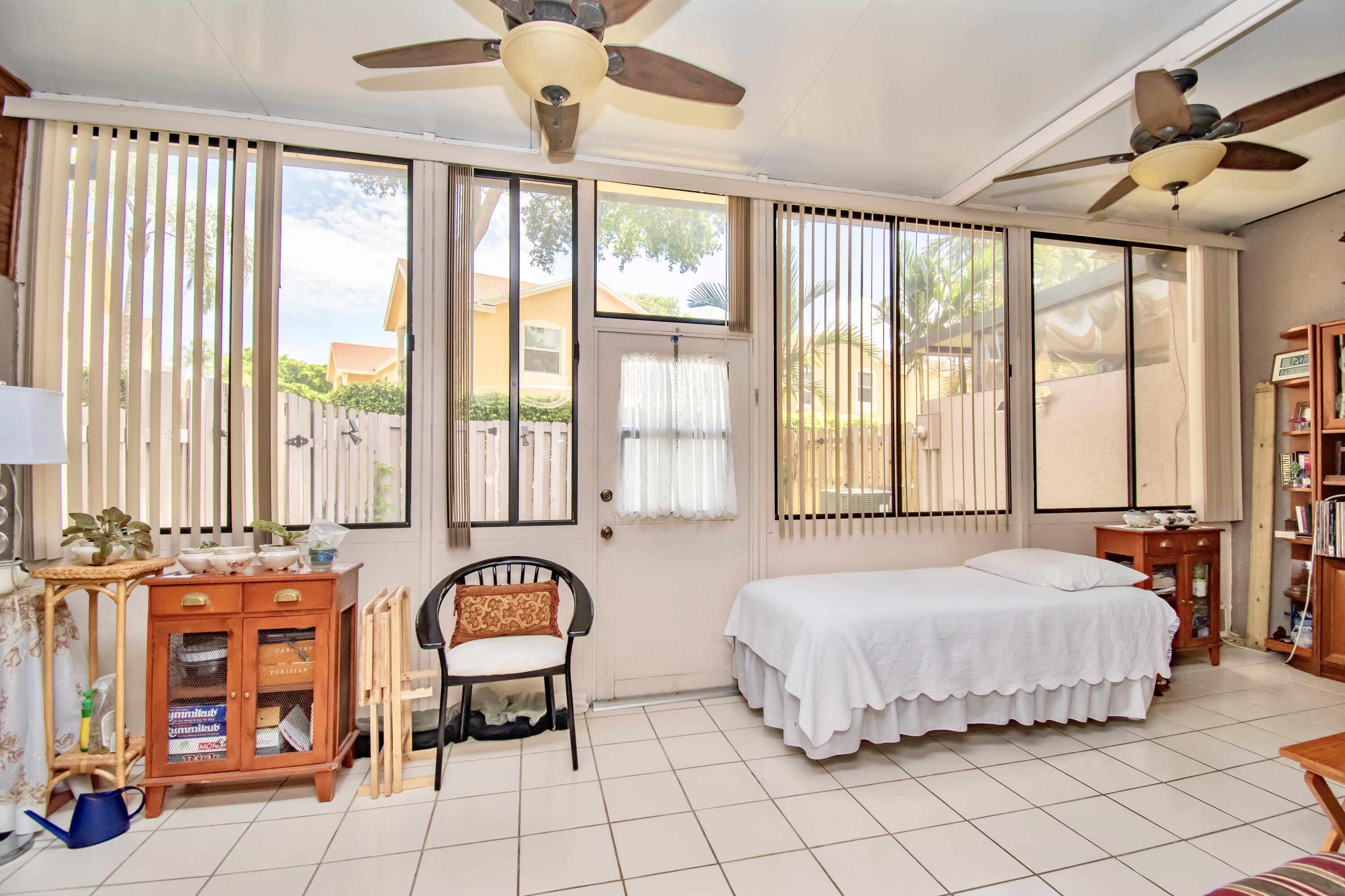 6640 Thornhill Court Property Photo 11