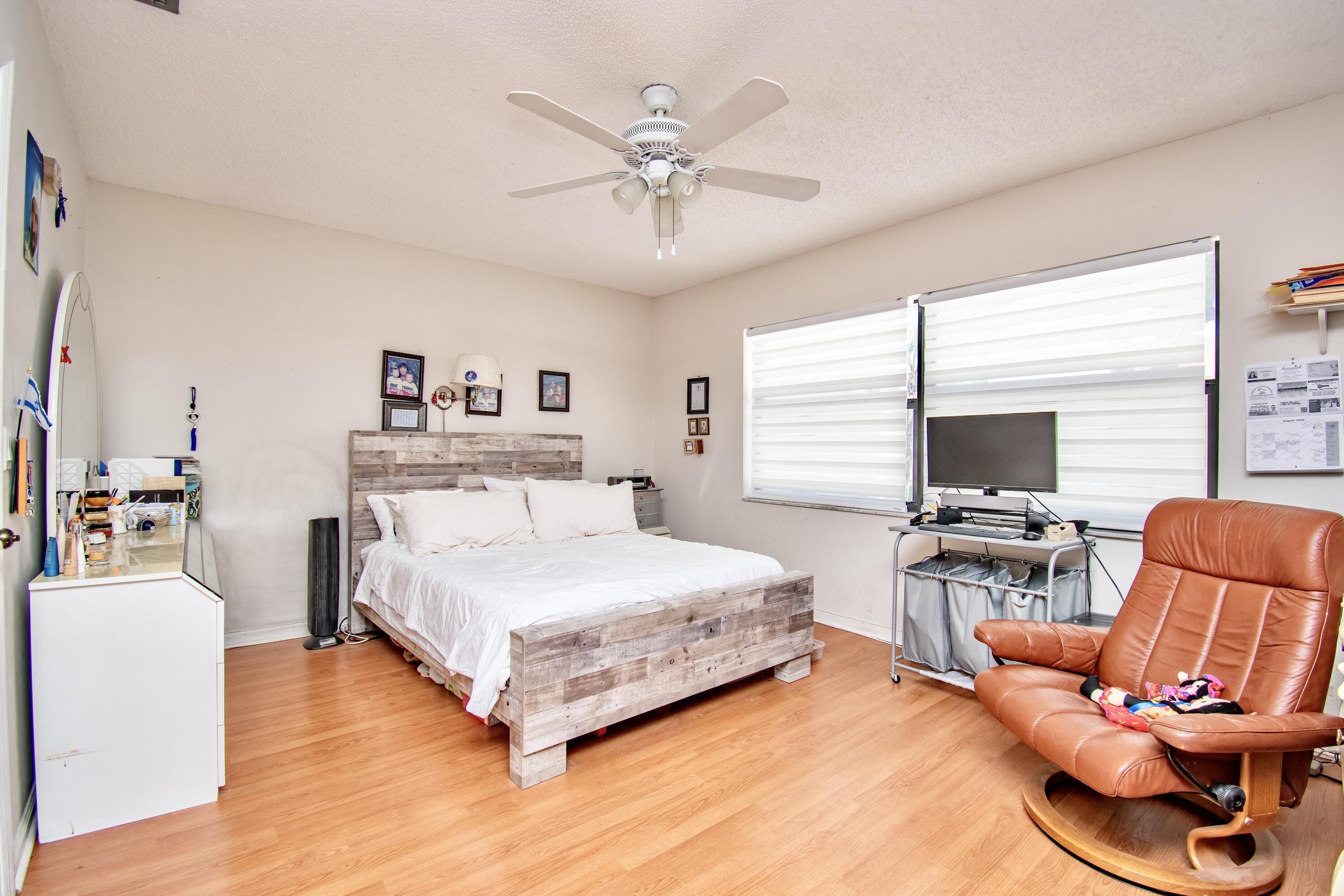 6640 Thornhill Court Property Photo 13
