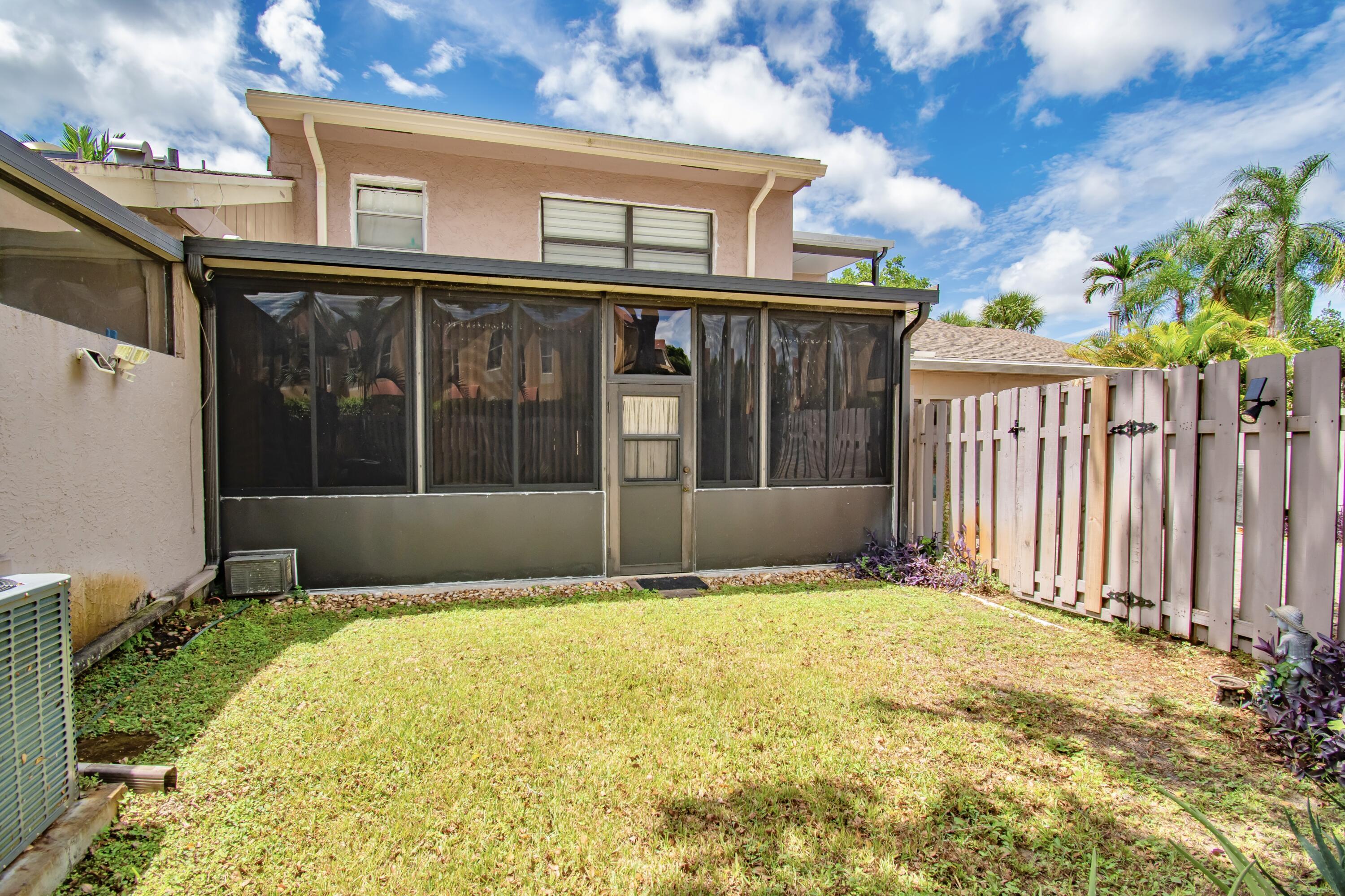 6640 Thornhill Court Property Photo 21