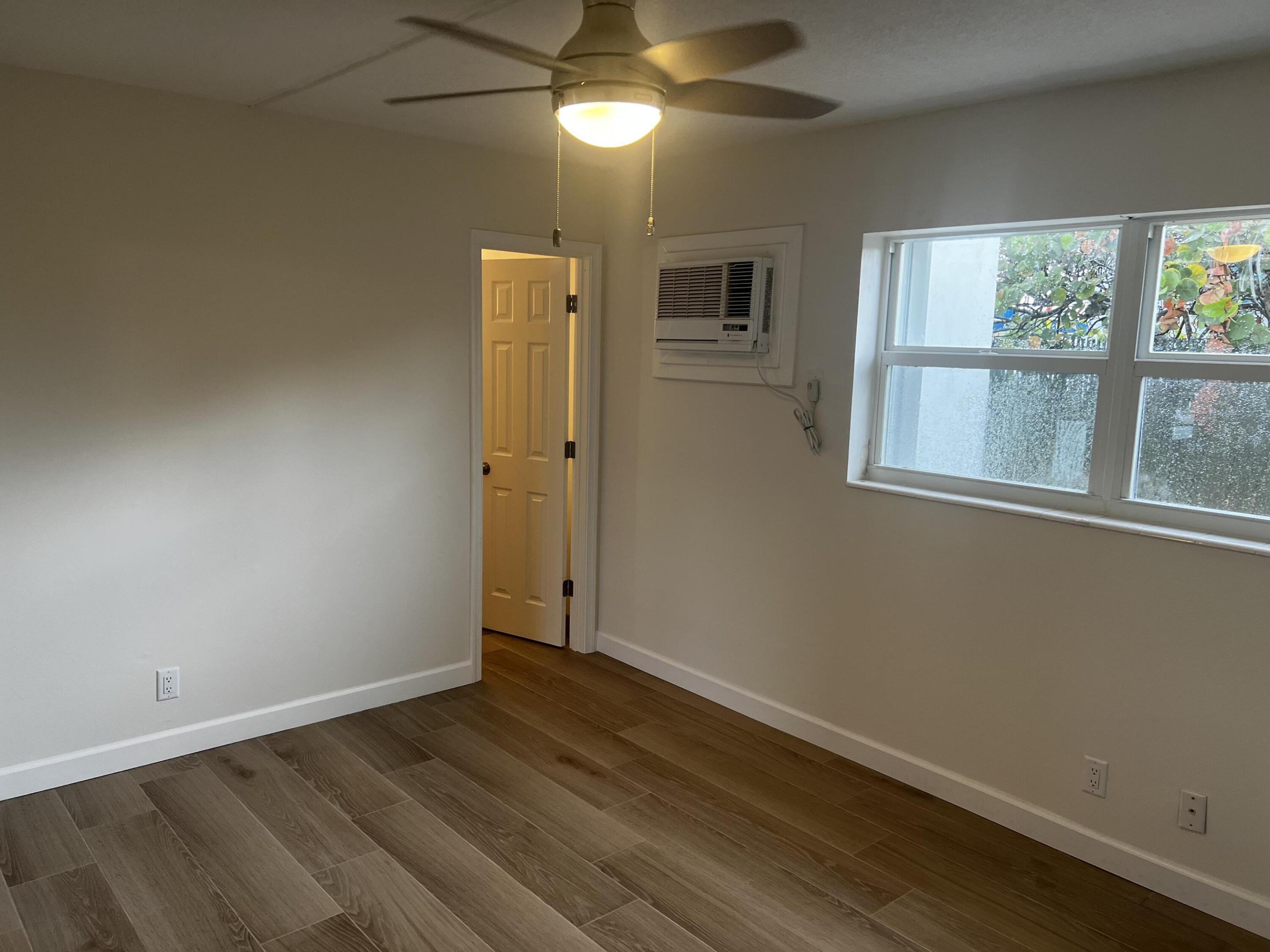 609 Ne 6th Court B Property Photo 9