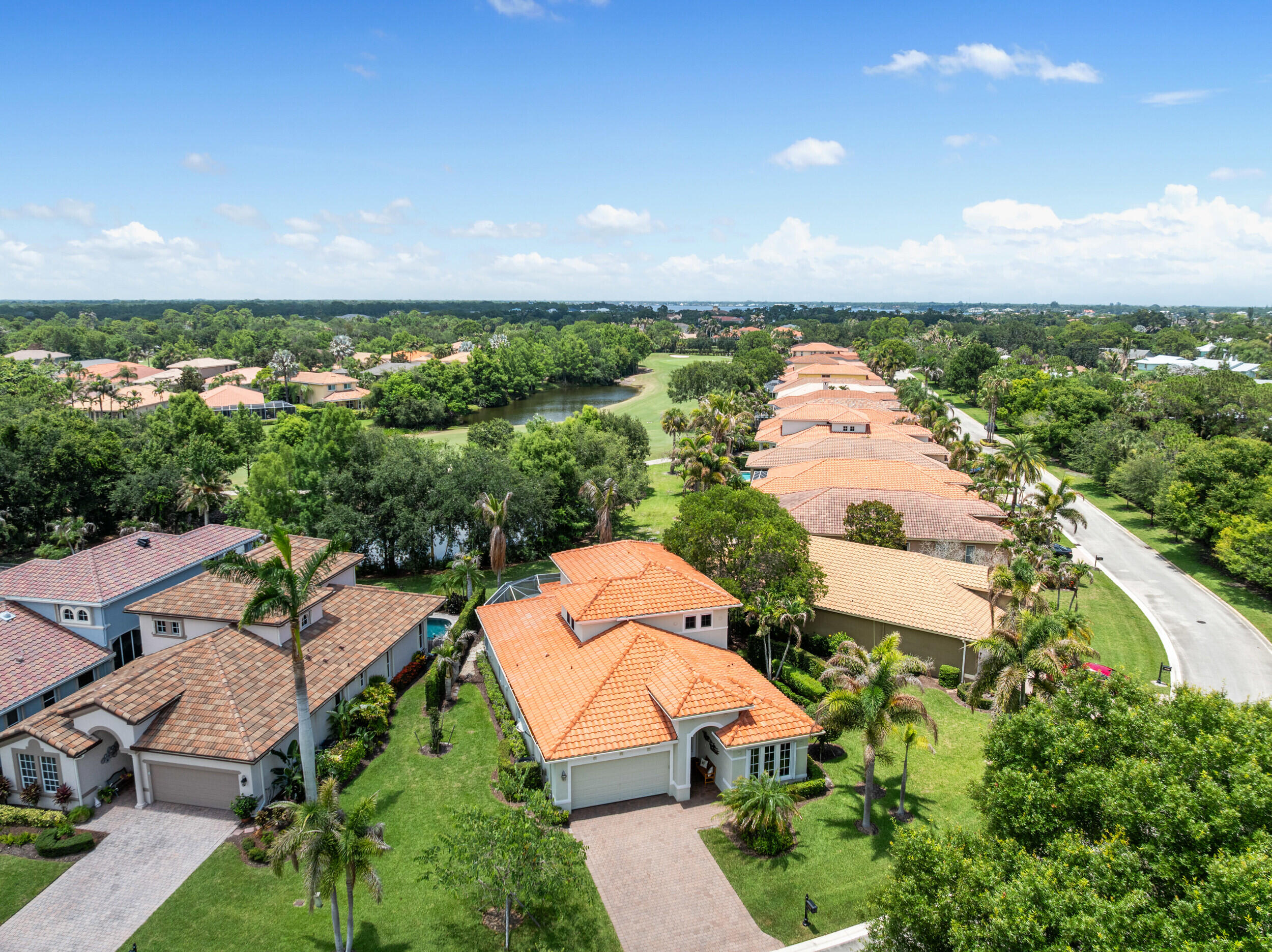 910 Sw Palm Cove Drive Property Photo 1