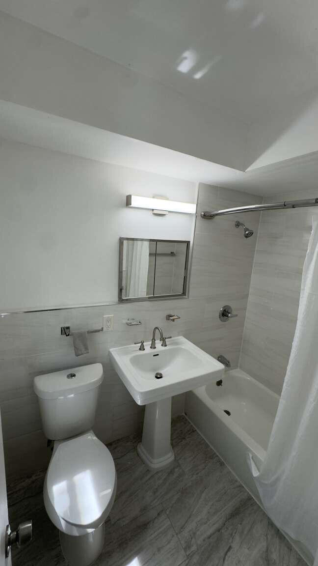51 Edgewater Drive 4 Property Photo 7