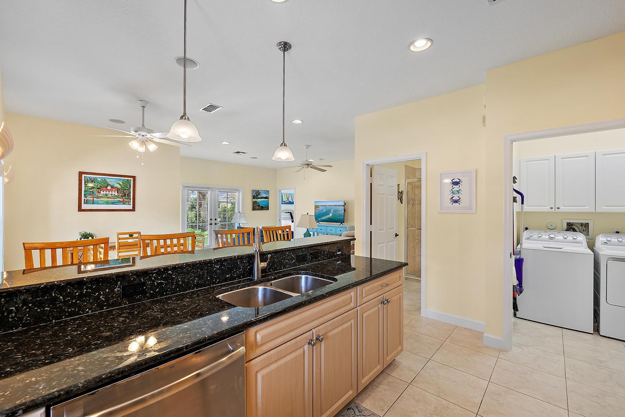 19043 Se Jupiter River Drive Cottage Property Photo 10