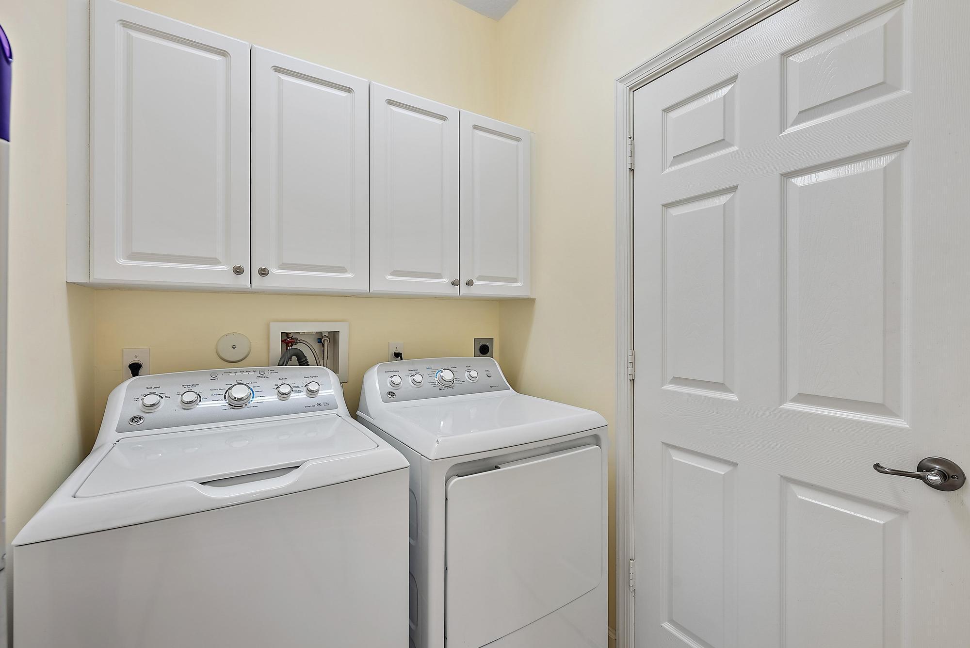 19043 Se Jupiter River Drive Cottage Property Photo 11