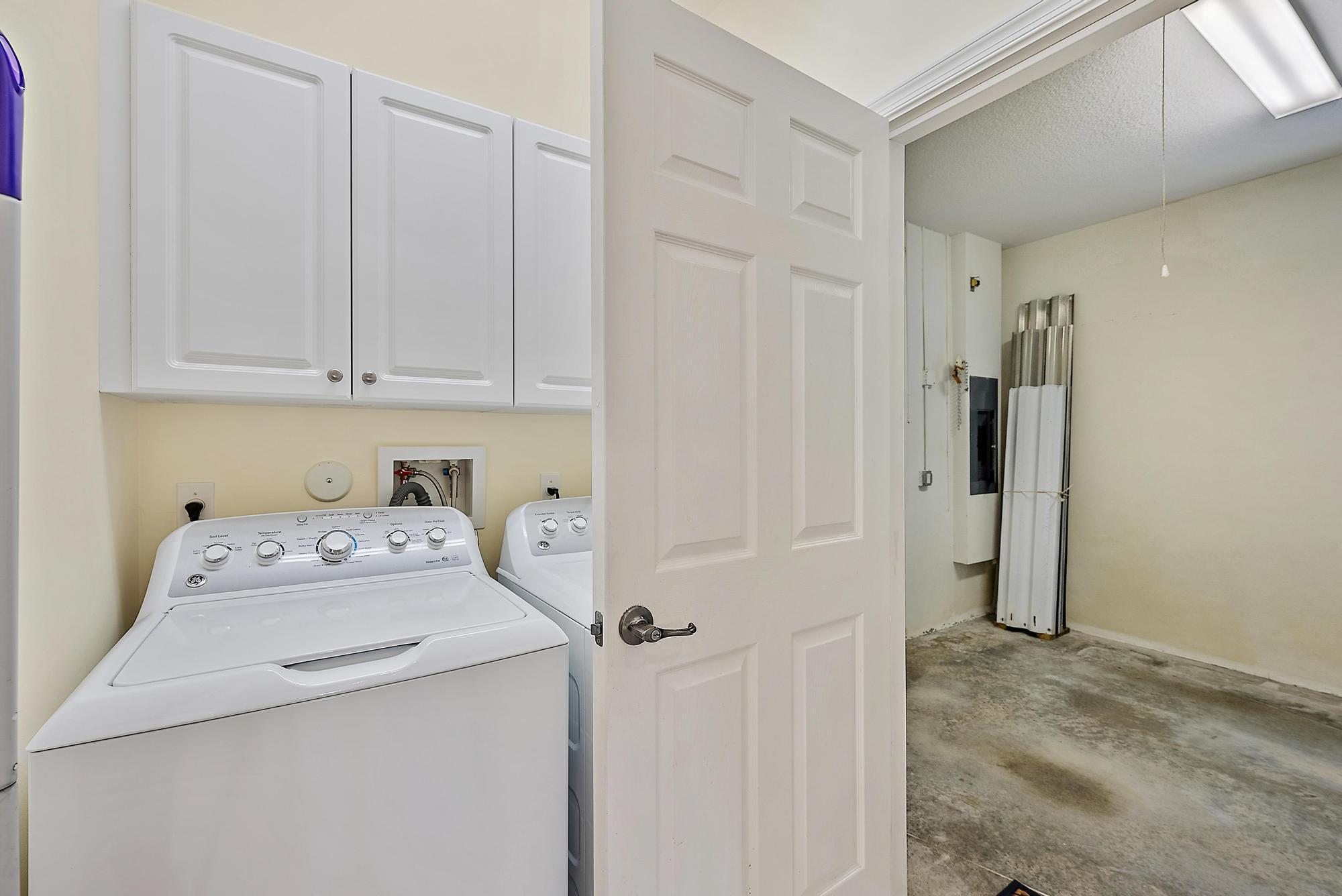 19043 Se Jupiter River Drive Cottage Property Photo 12