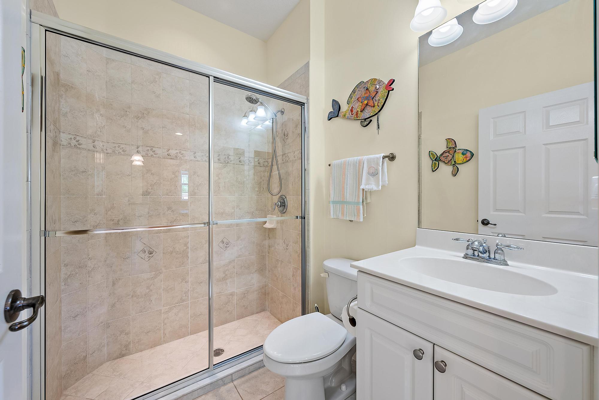 19043 Se Jupiter River Drive Cottage Property Photo 19