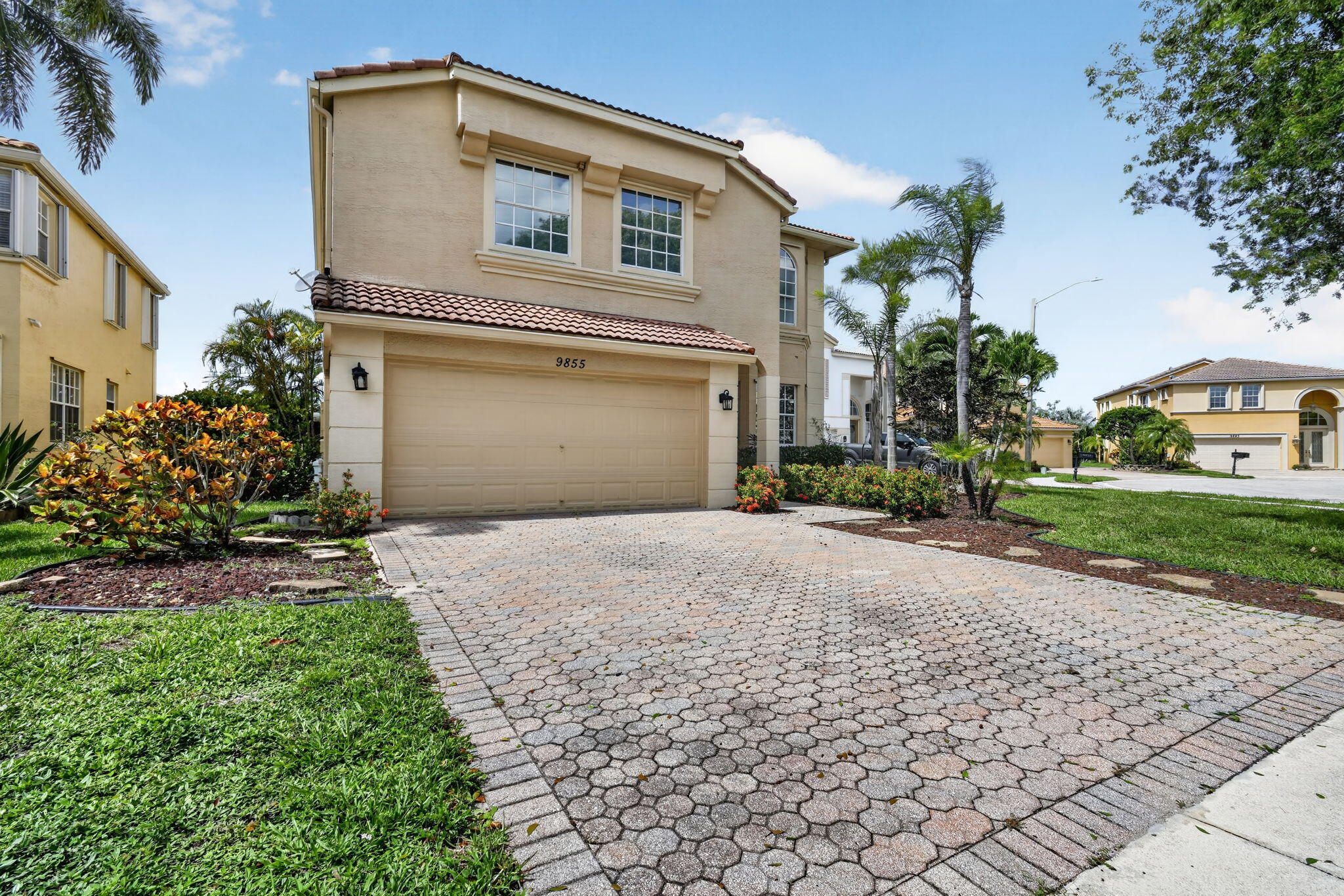9855 Woolworth Court Court Property Photo 1
