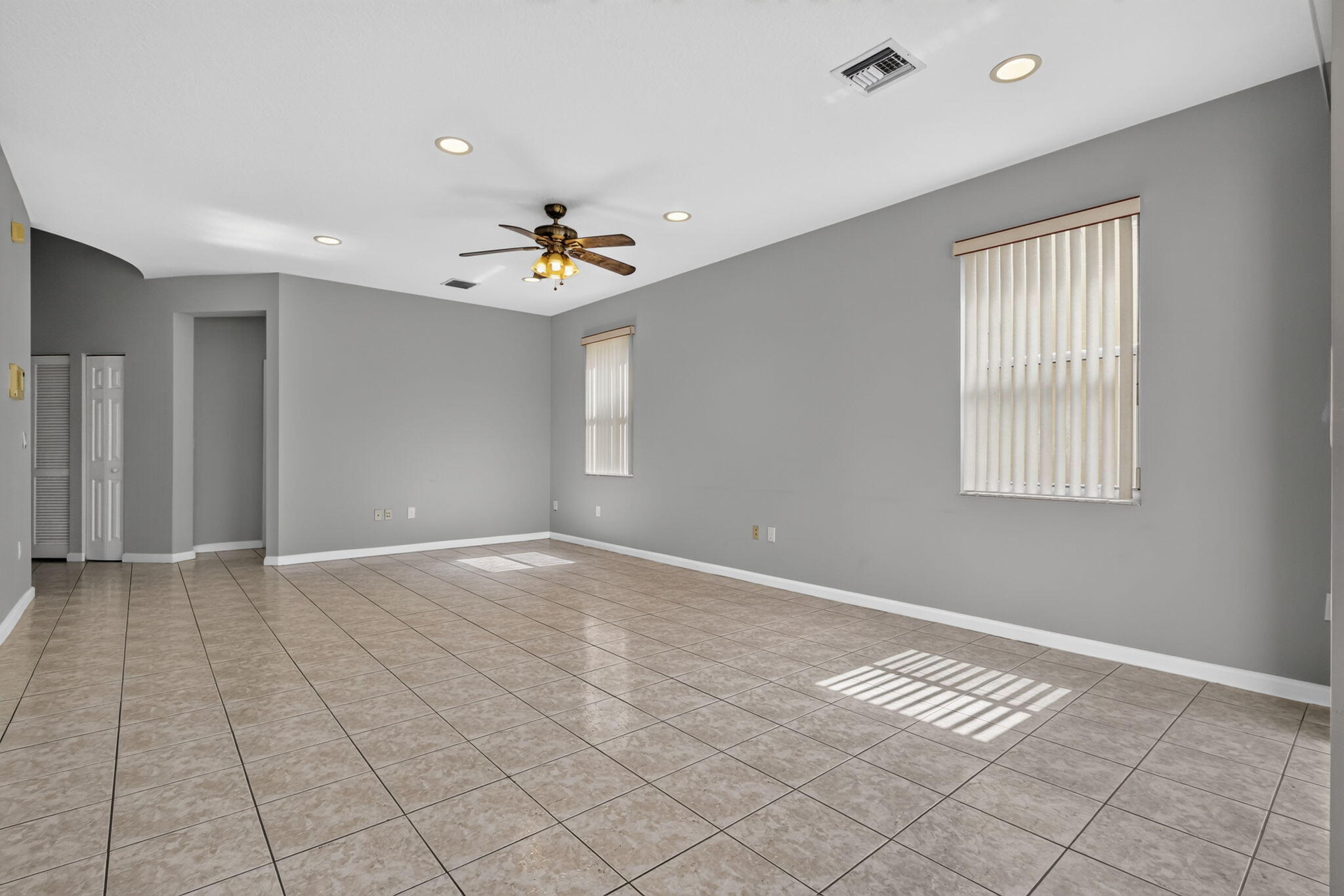 9855 Woolworth Court Court Property Photo 17
