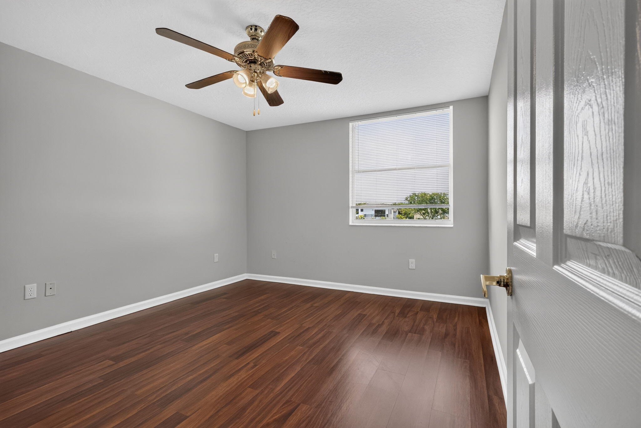 9855 Woolworth Court Court Property Photo 47
