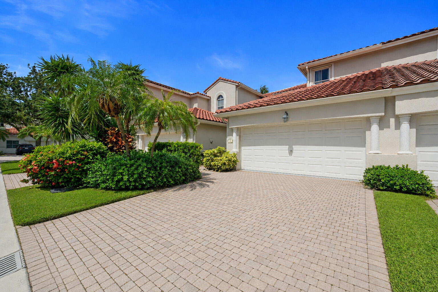 1384 Harbor View W Property Photo 1