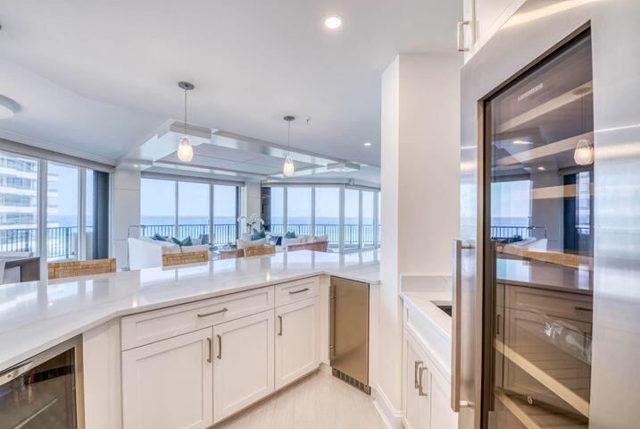 570 Ocean Drive 601 Property Photo 9