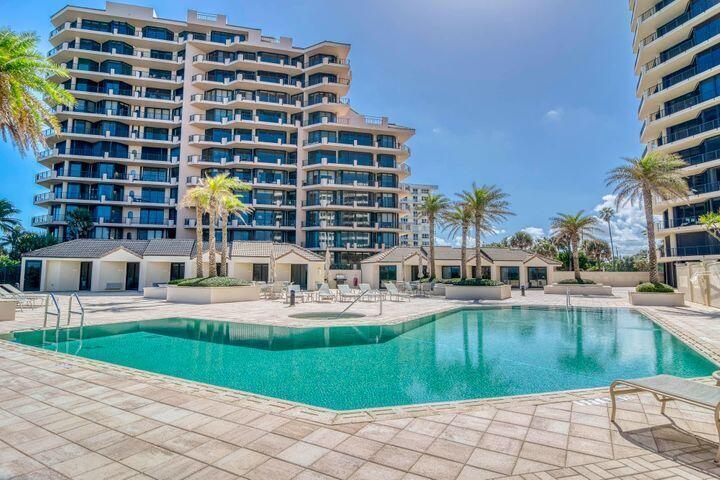 570 Ocean Drive 601 Property Photo 28