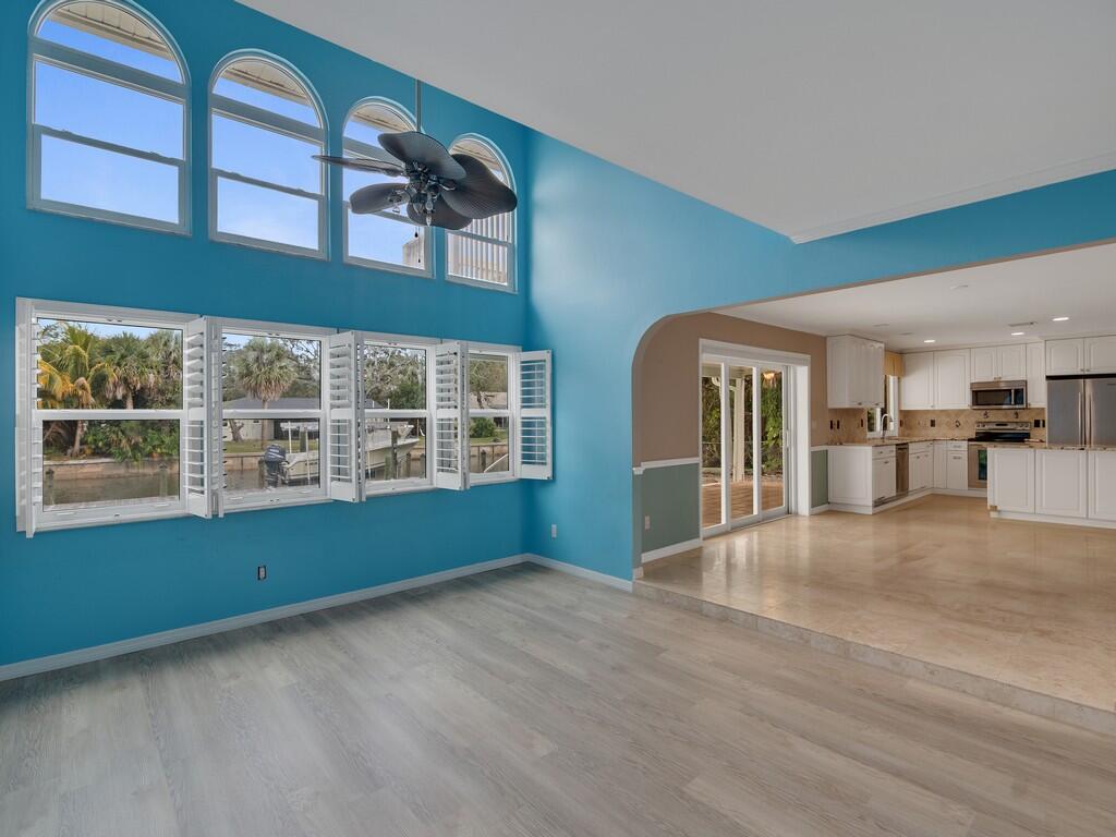 721 Shore Drive Property Photo 12