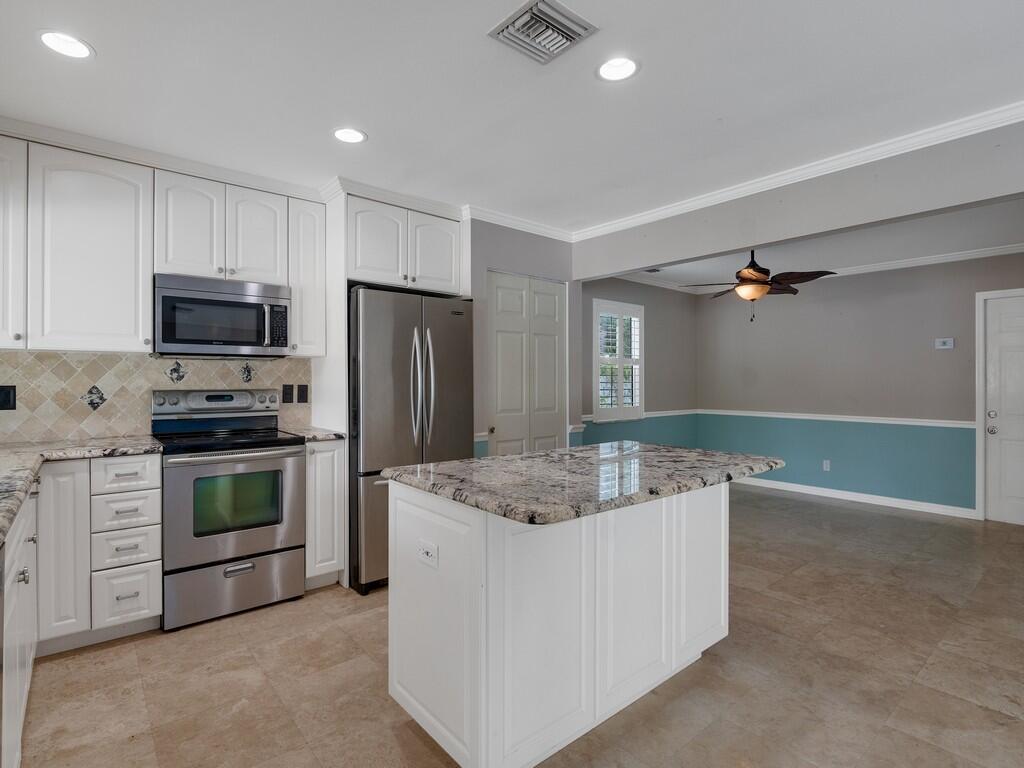 721 Shore Drive Property Photo 13