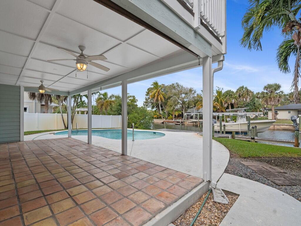 721 Shore Drive Property Photo 14