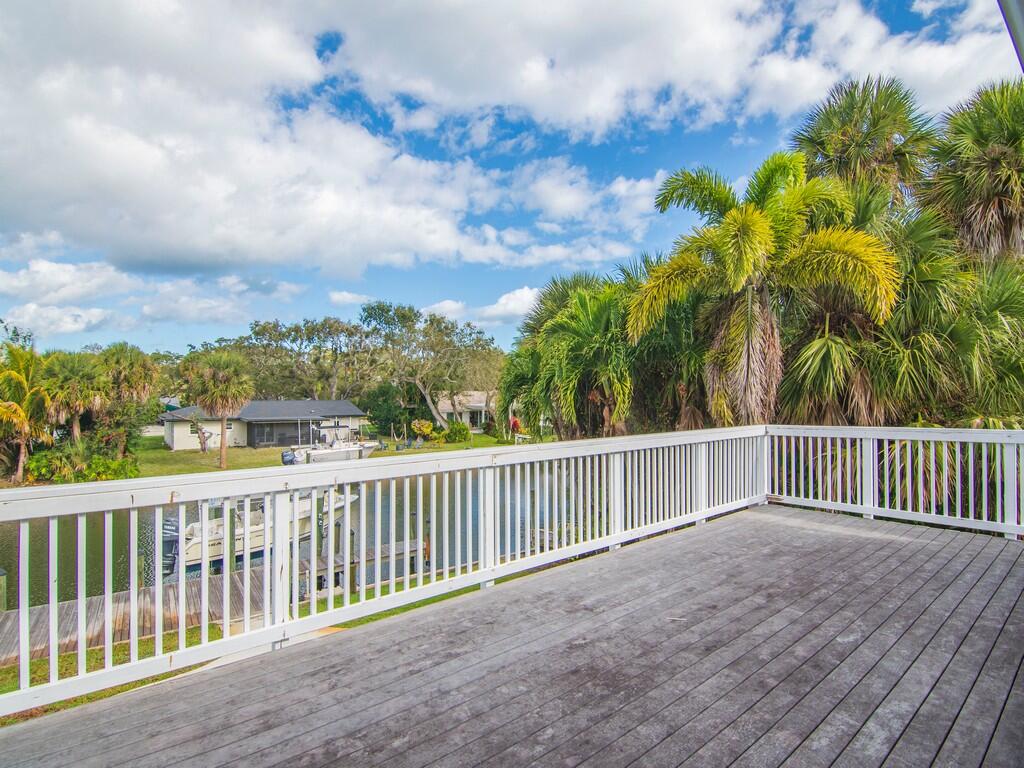 721 Shore Drive Property Photo 19