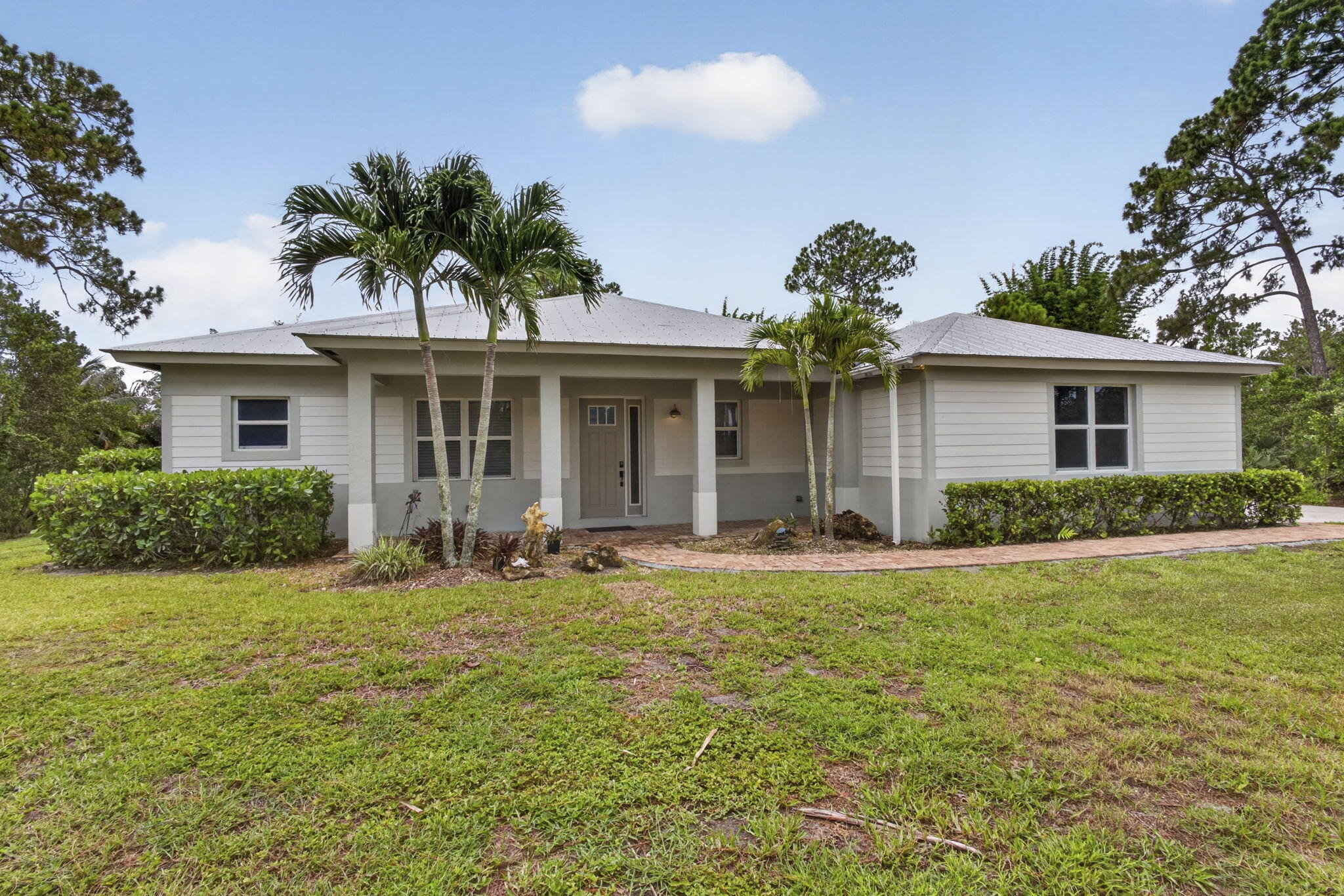 18842 93rd Road N Property Photo 1