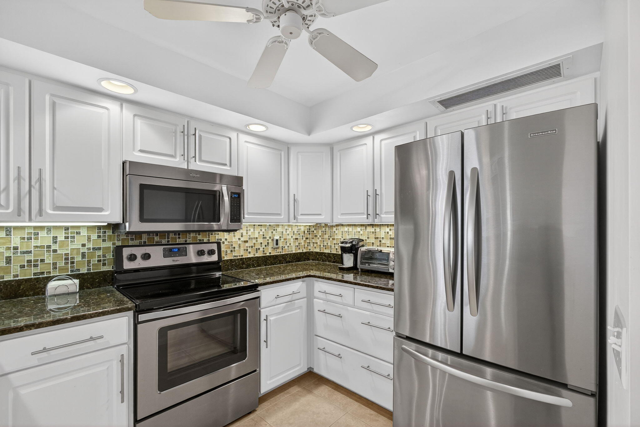 2800 N Ocean Drive A-3a Property Photo 5