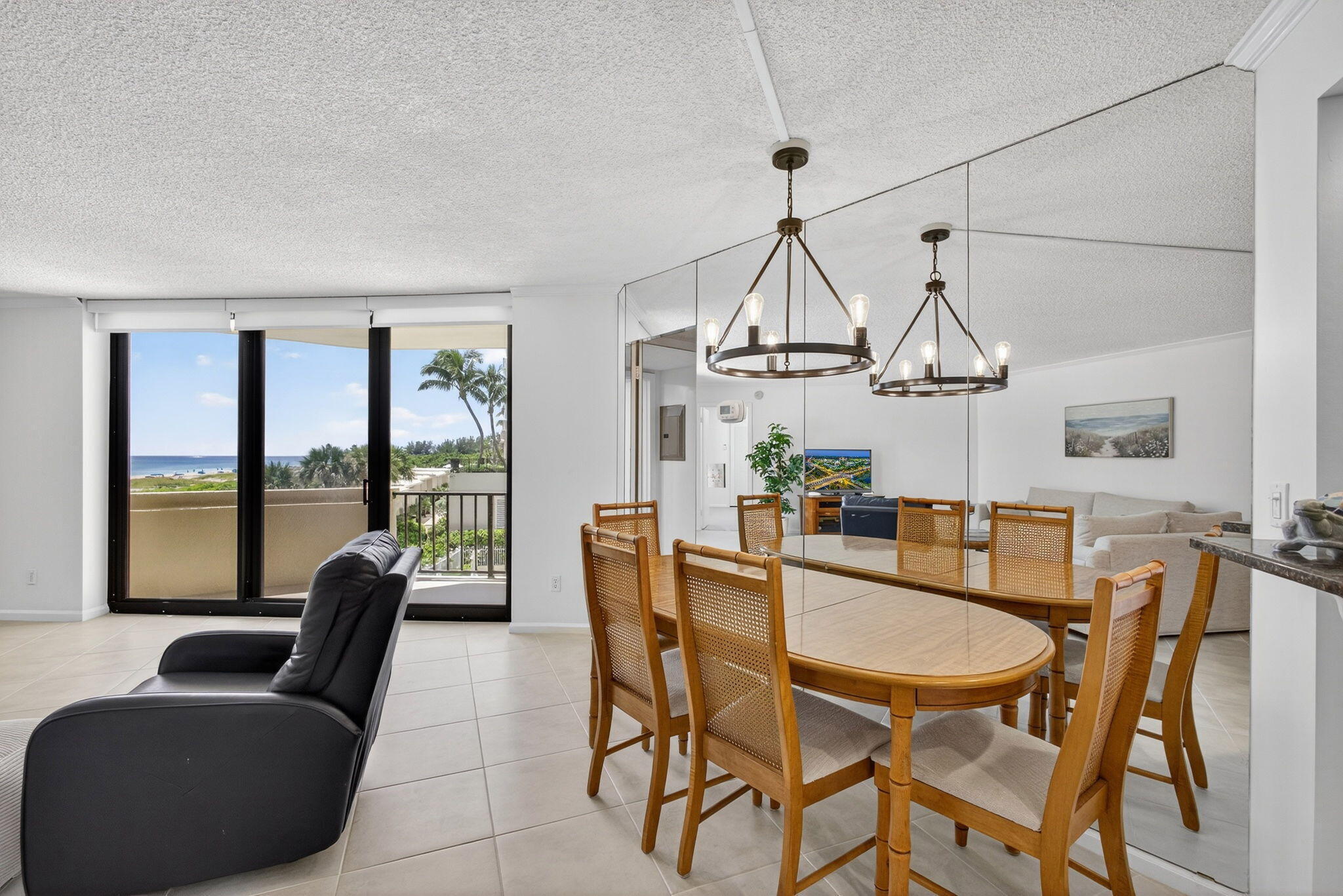 2800 N Ocean Drive A-3a Property Photo 10