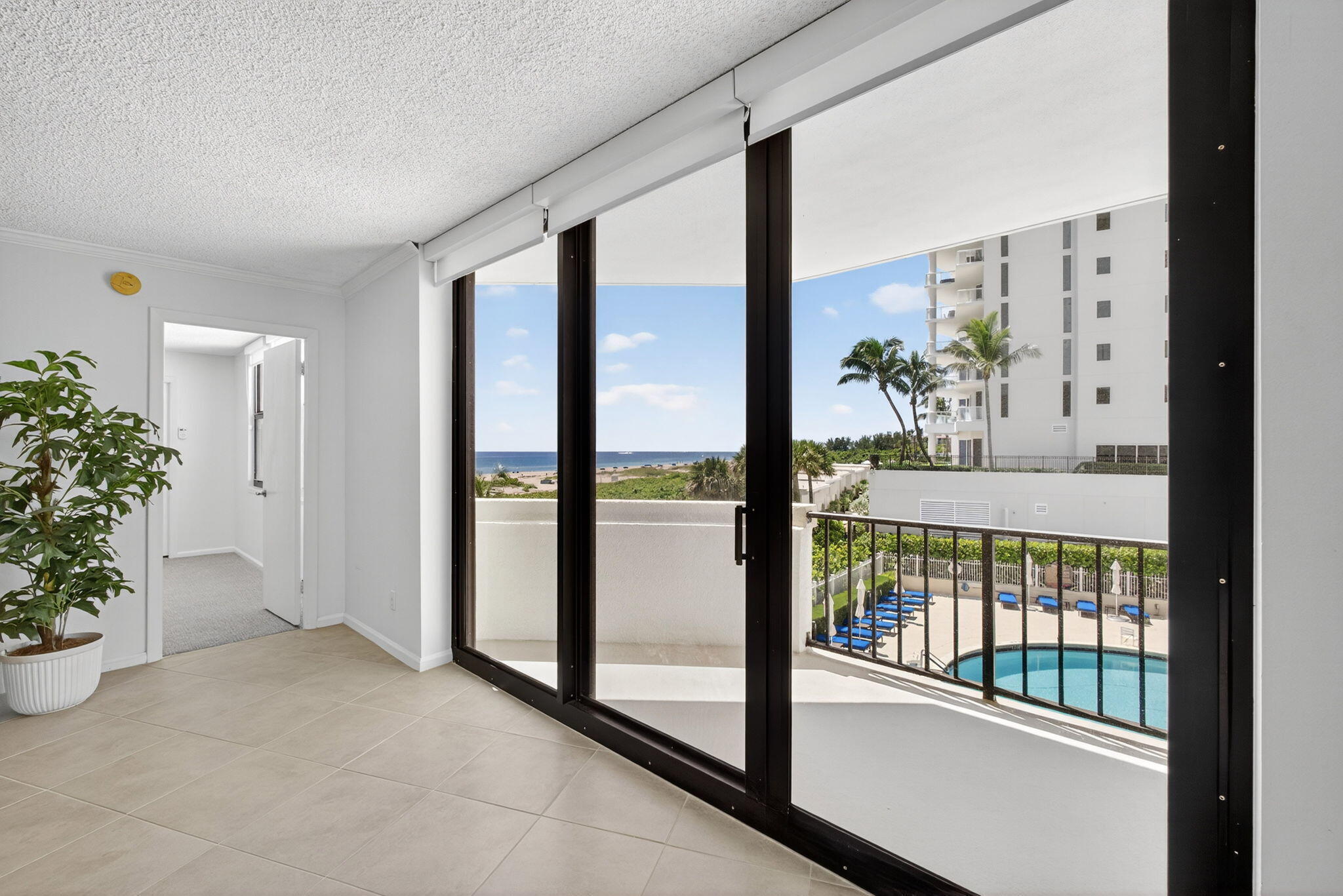 2800 N Ocean Drive A-3a Property Photo 15