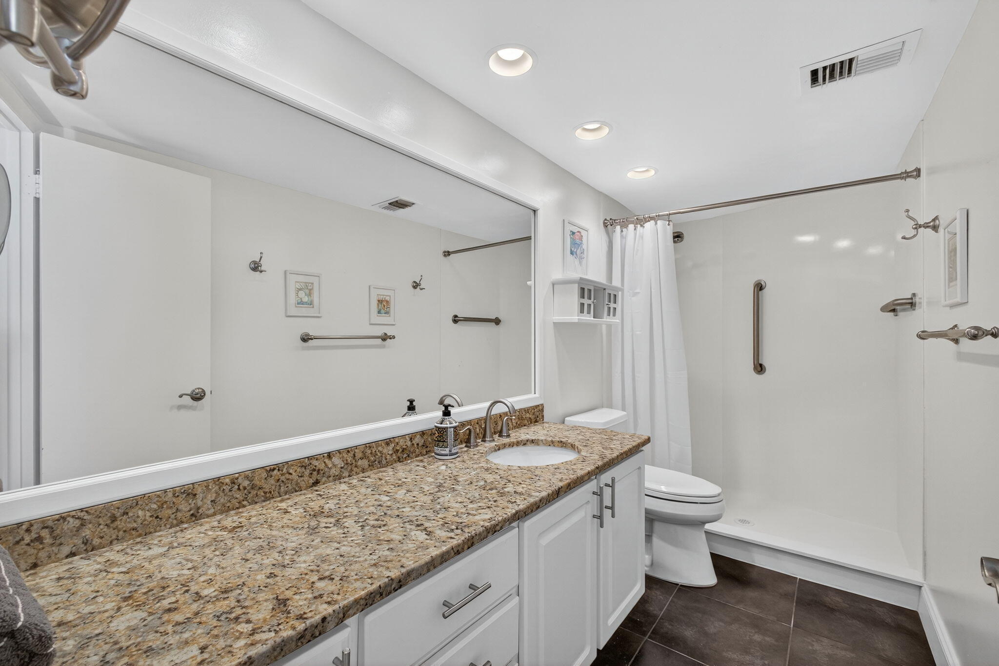 2800 N Ocean Drive A-3a Property Photo 21