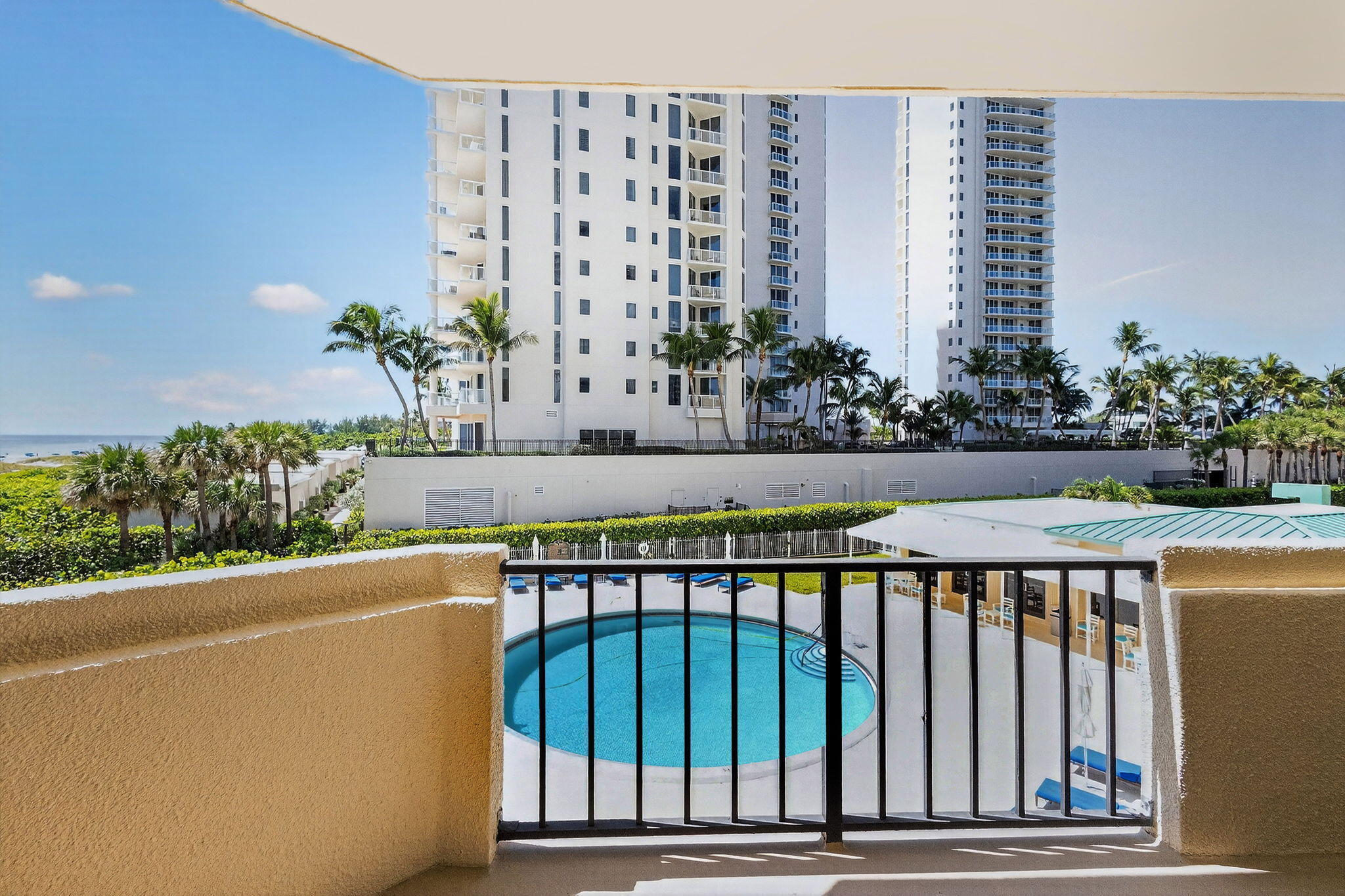 2800 N Ocean Drive A-3a Property Photo 37