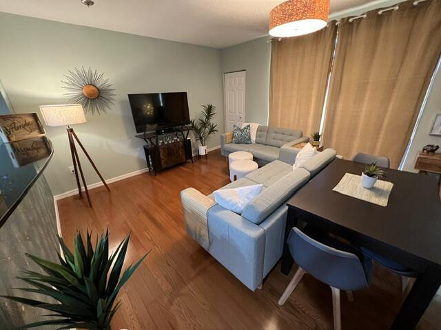 511 Lucerne Avenue 316 Property Photo 25