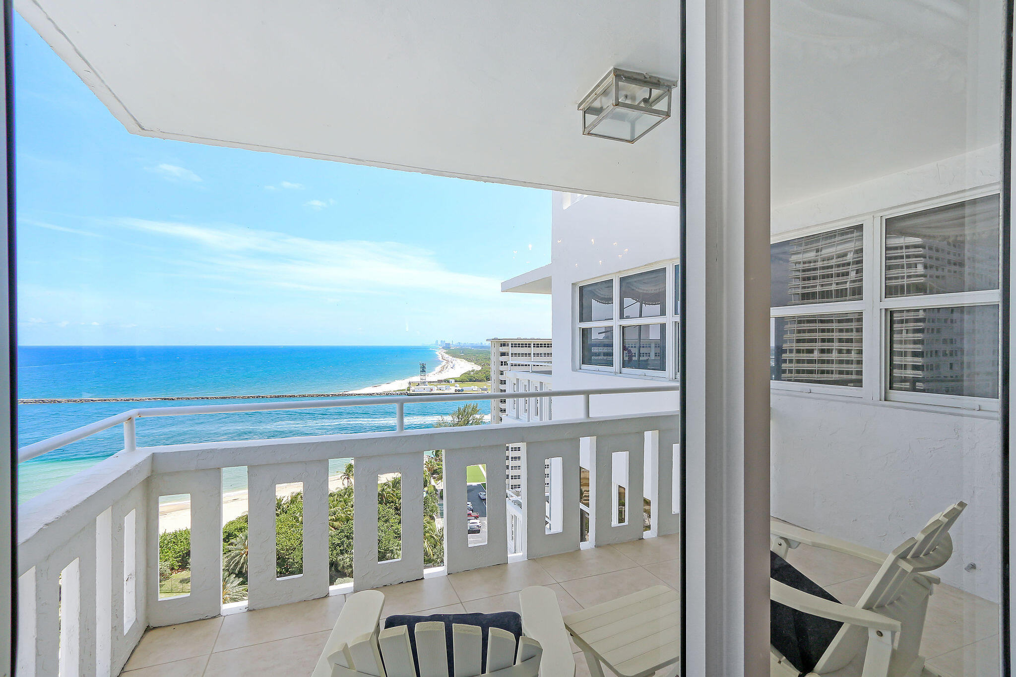 2000 S Ocean Drive 1810 Property Photo 9