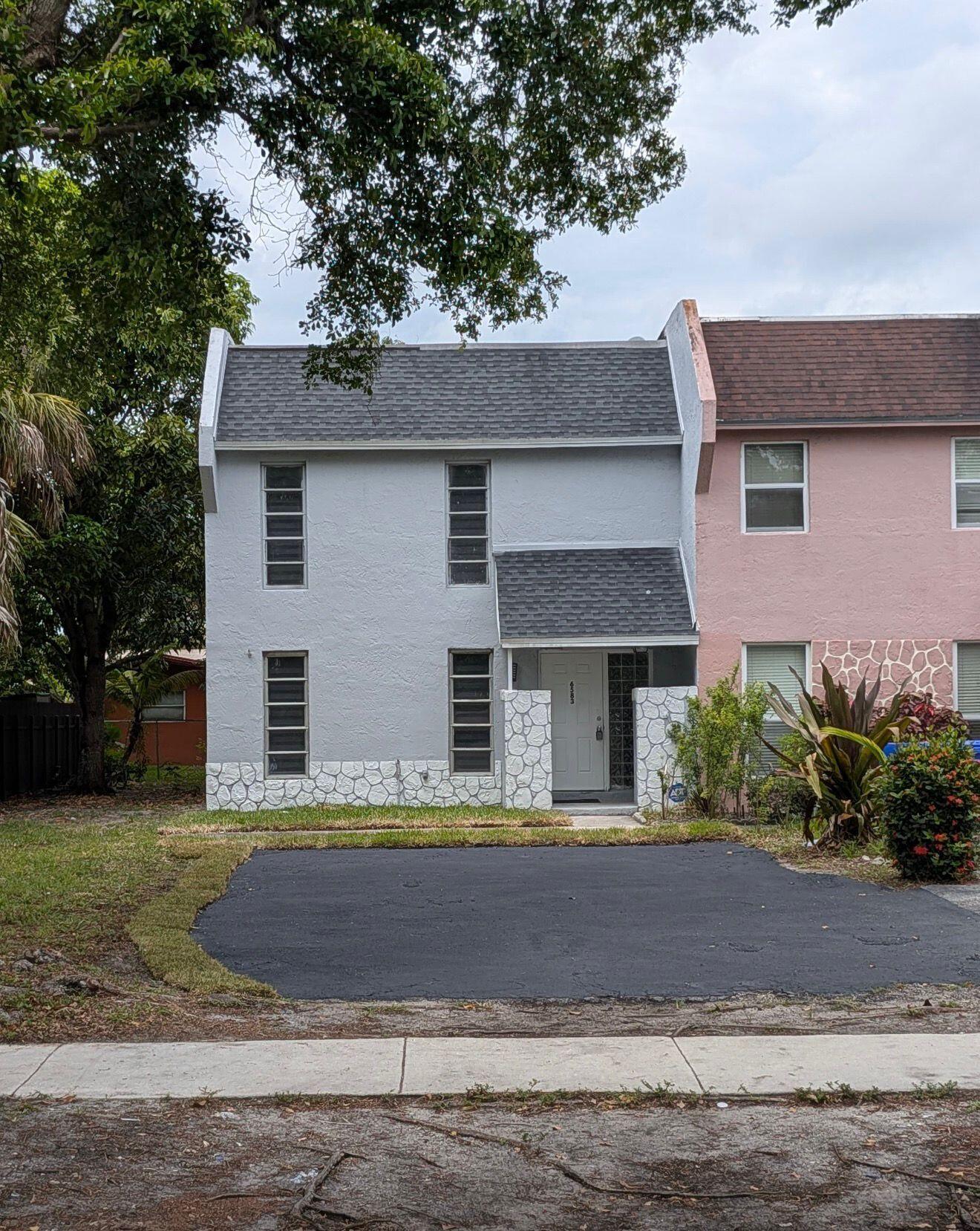 6583 Boulevard Of Champions Property Photo 3
