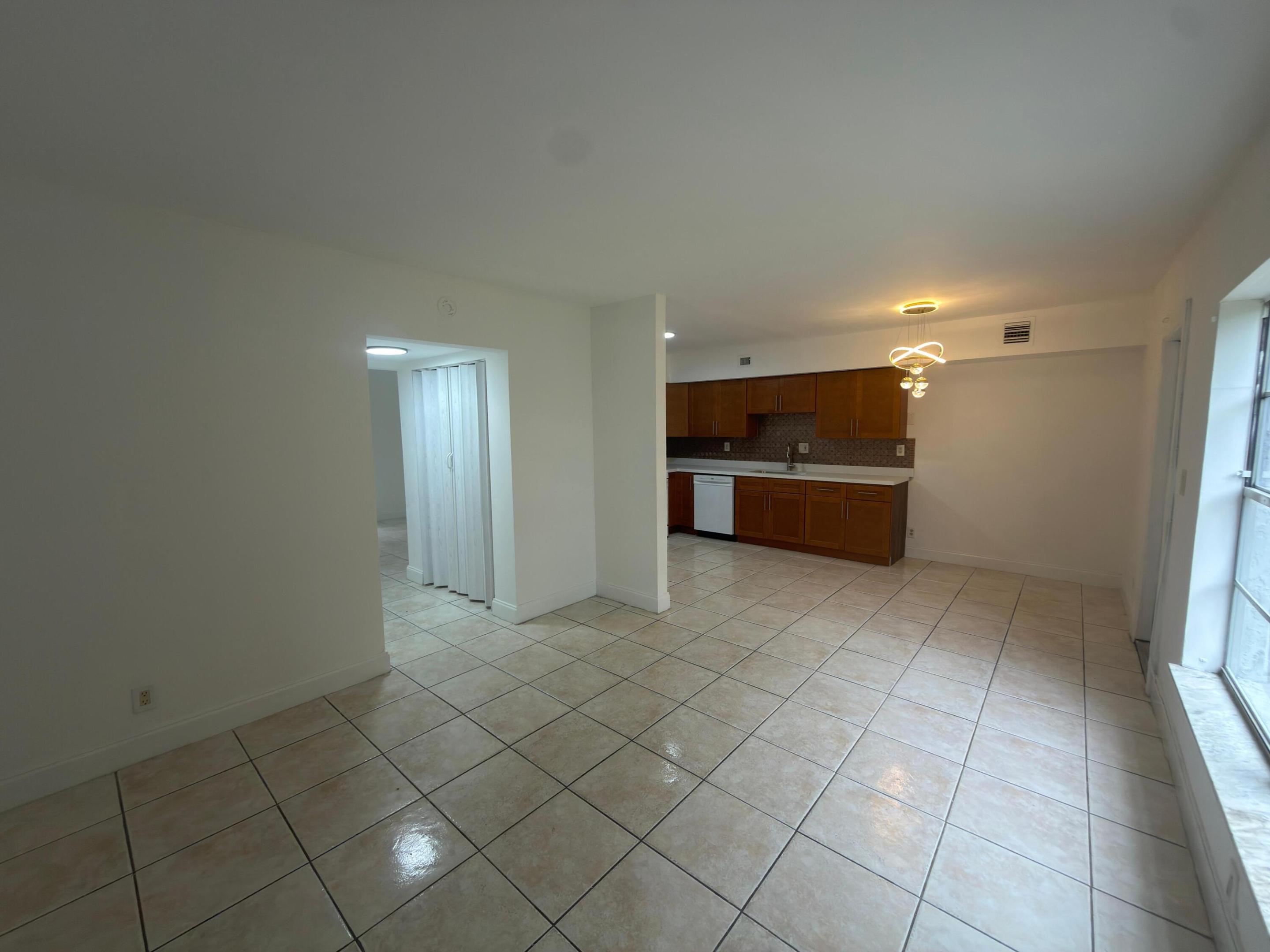 6583 Boulevard Of Champions Property Photo 8